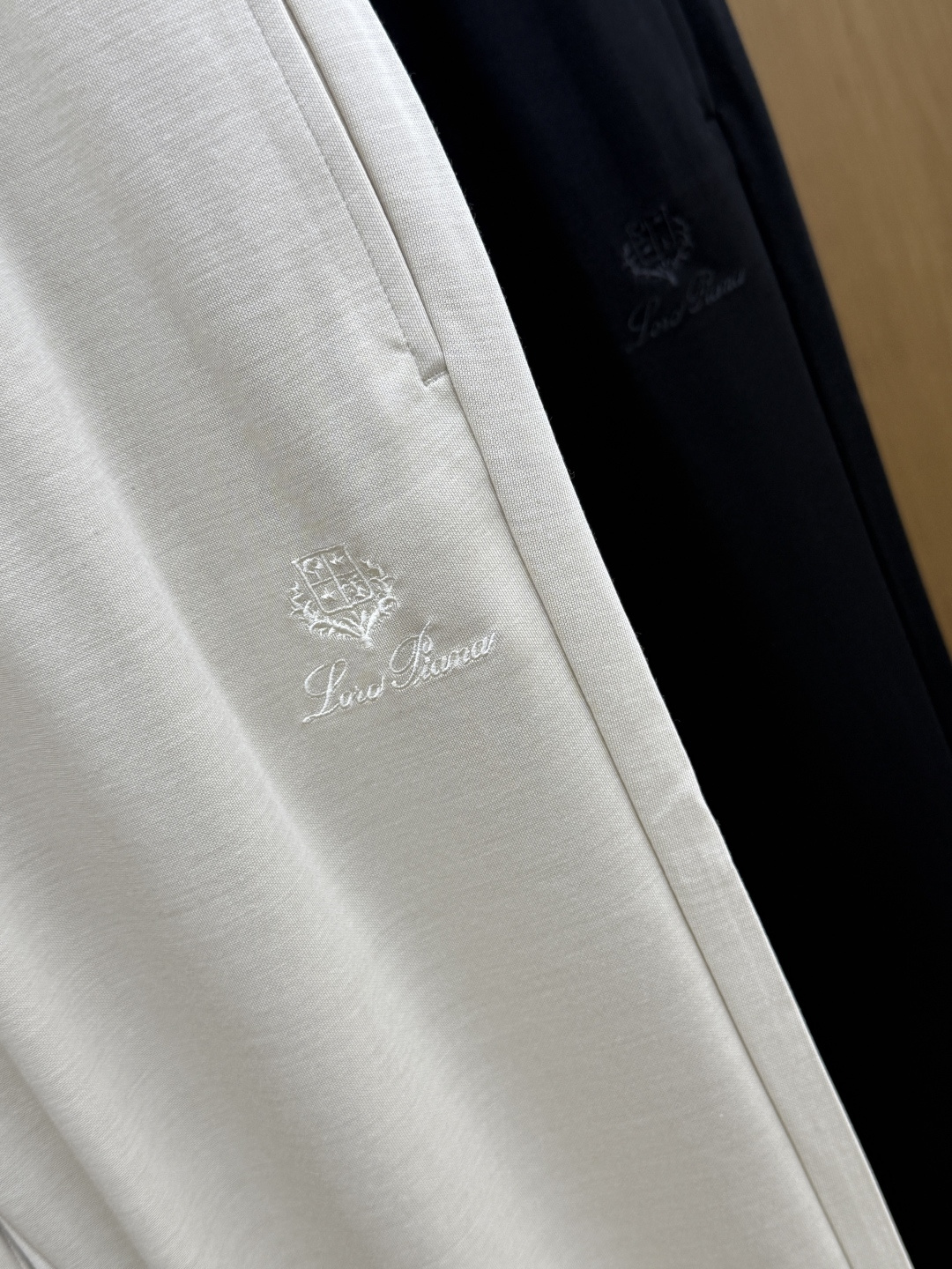 早春 Loro piana 🔥🔥高端定制 26FW春夏新款休闲裤👖 原版进口面料柔软透气挺阔有型 定制五