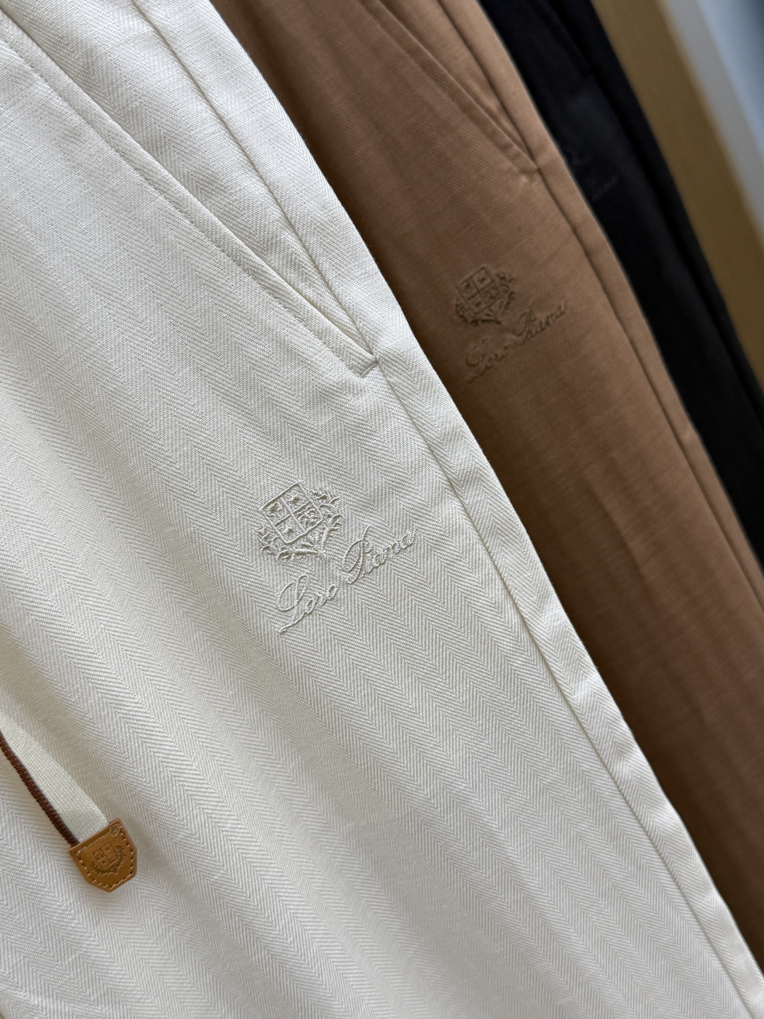 早春 Loro piana 🔥🔥高端定制 26FW春夏新款休闲裤👖 原版进口面料柔软透气挺阔有型 定制五