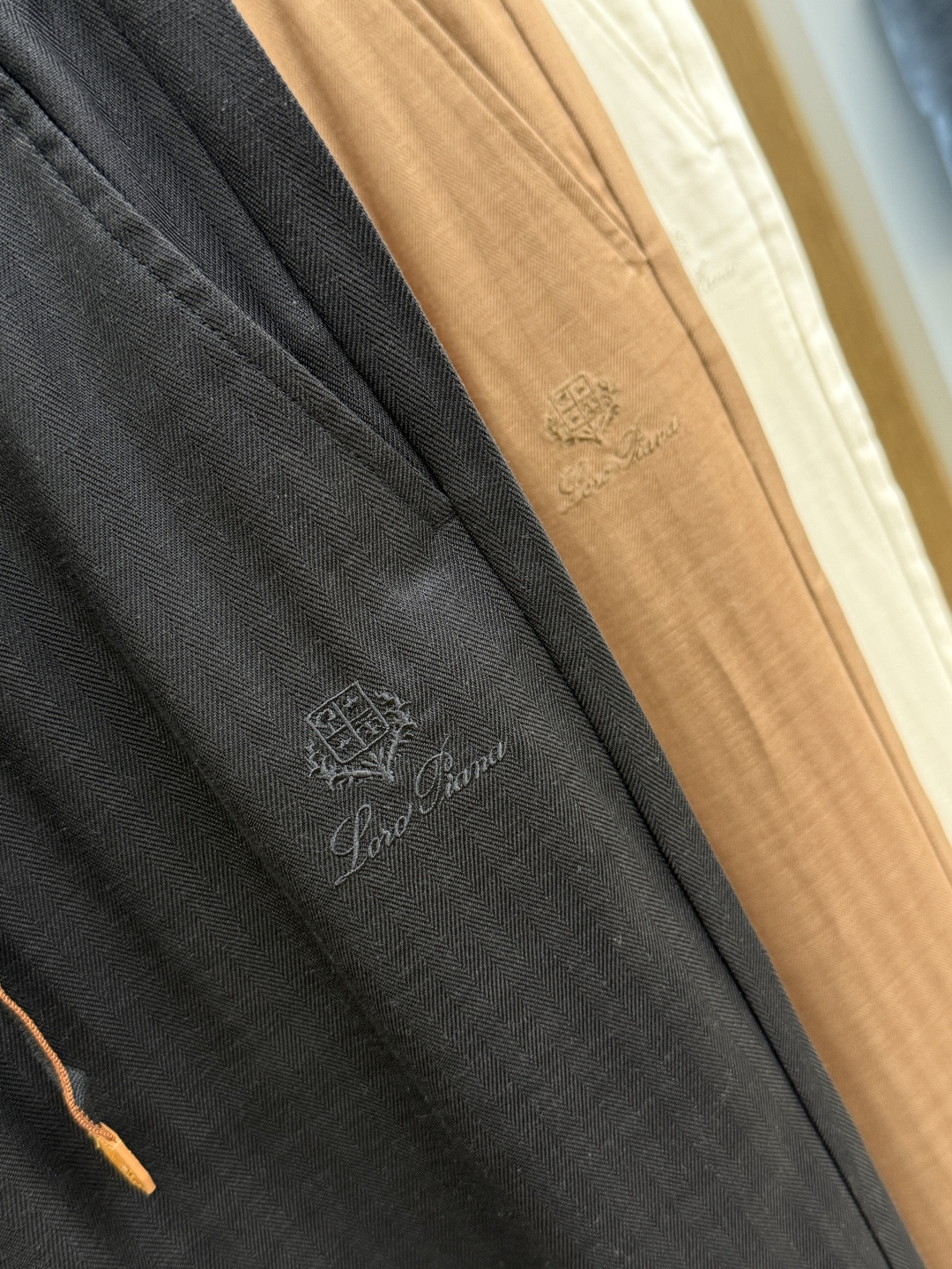 早春 Loro piana 🔥🔥高端定制 26FW春夏新款休闲裤👖 原版进口面料柔软透气挺阔有型 定制五