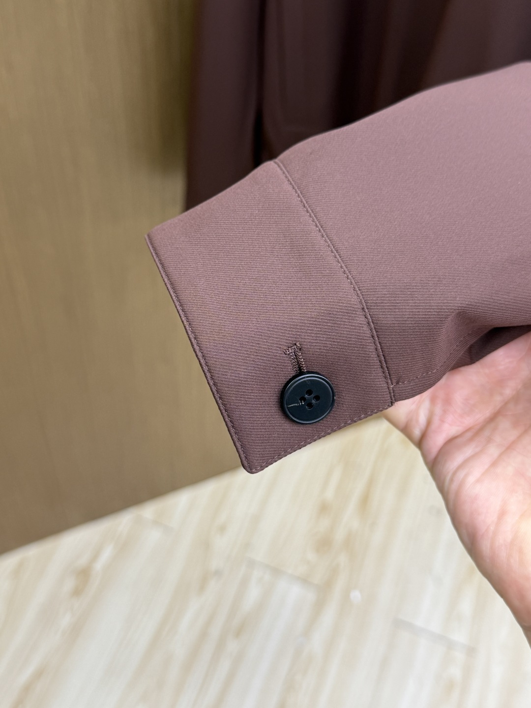 早春 GUCCI 春款2026最新款时尚设计师款夹克外套.处处细节显工艺足够的高级 结构性剪裁的设计改变