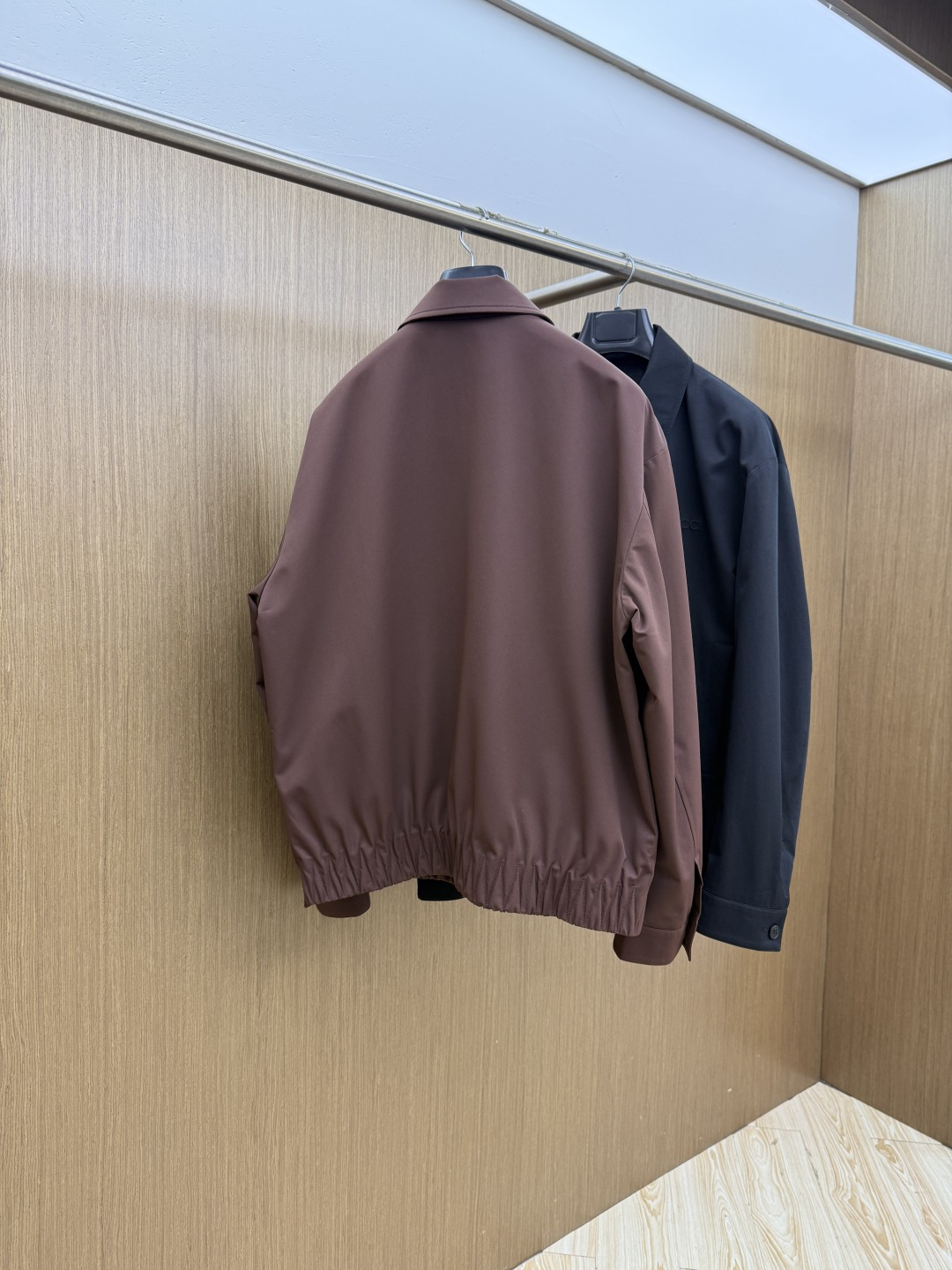 早春 GUCCI 春款2026最新款时尚设计师款夹克外套.处处细节显工艺足够的高级 结构性剪裁的设计改变