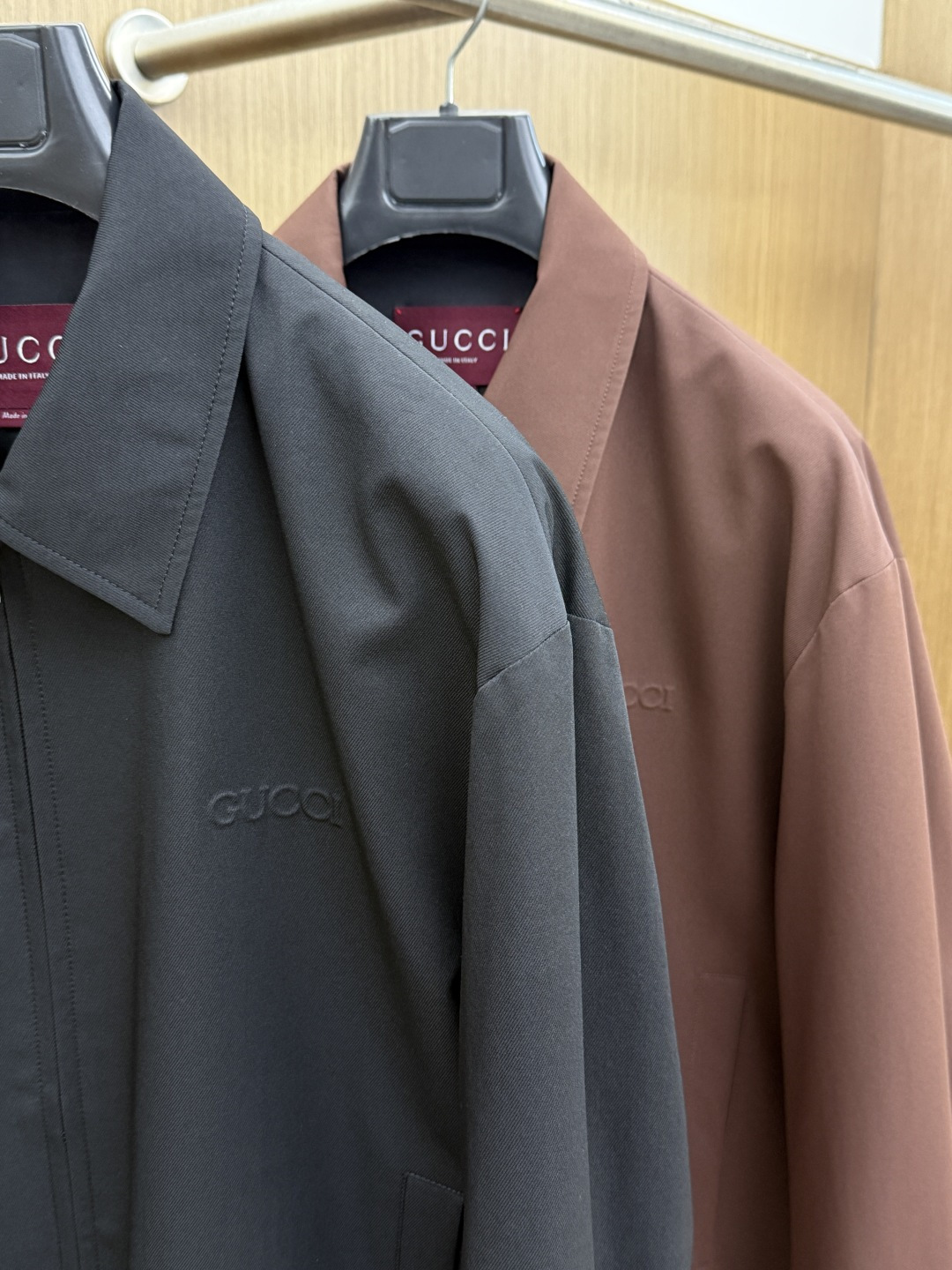 早春 GUCCI 春款2026最新款时尚设计师款夹克外套.处处细节显工艺足够的高级 结构性剪裁的设计改变
