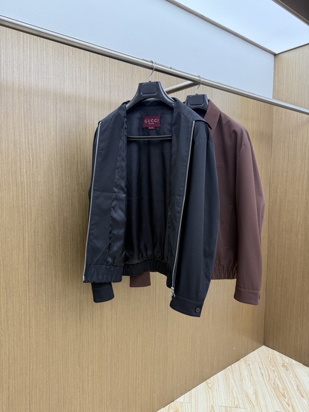 早春 GUCCI 春款2026最新款时尚设计师款夹克外套.处处细节显工艺足够的高级 结构性剪裁的设计改变
