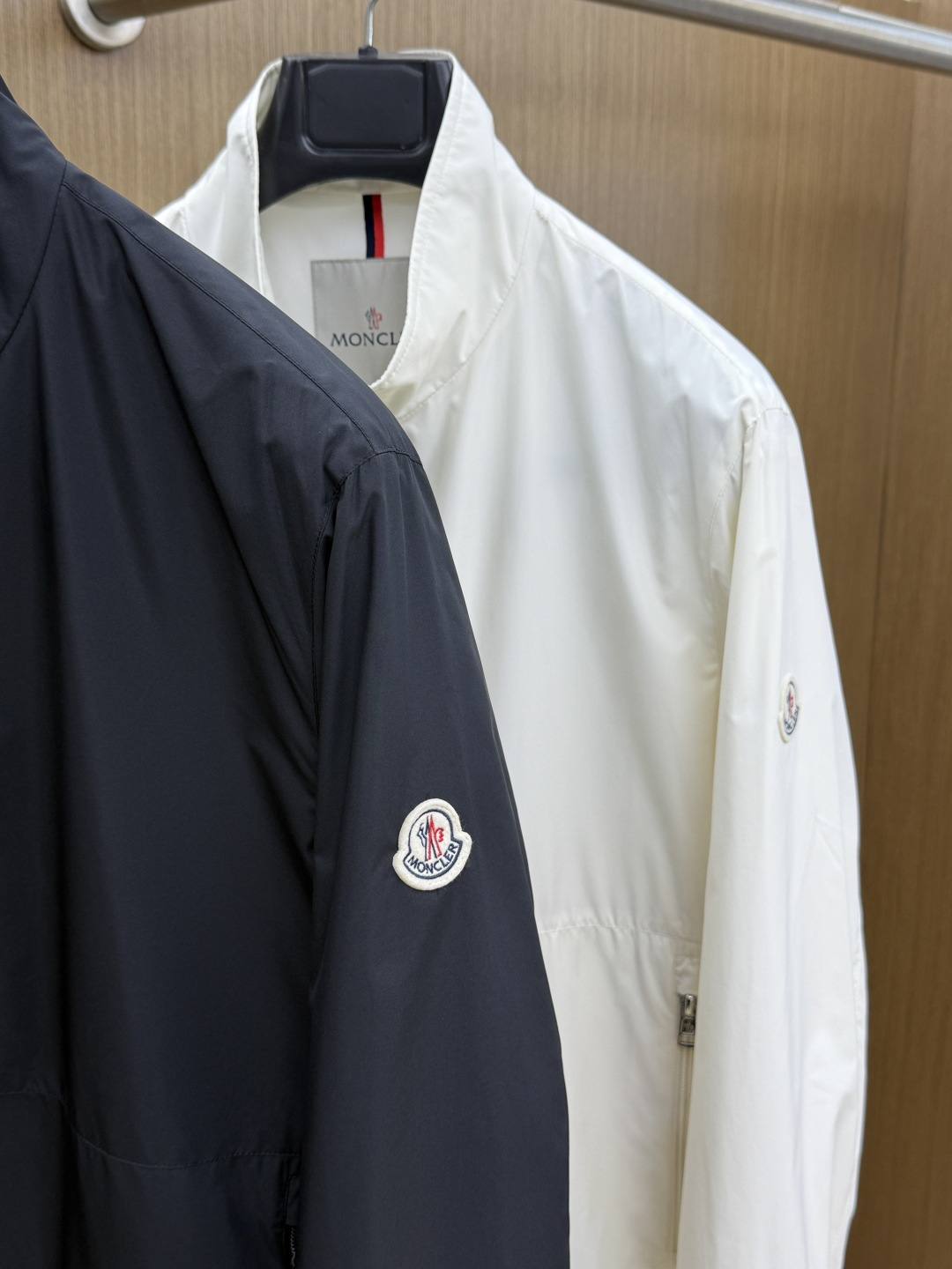 早春 Moncler 春款2026最新款时尚设计师款羽绒外套.处处细节显工艺足够的高级 结构性剪裁的设计