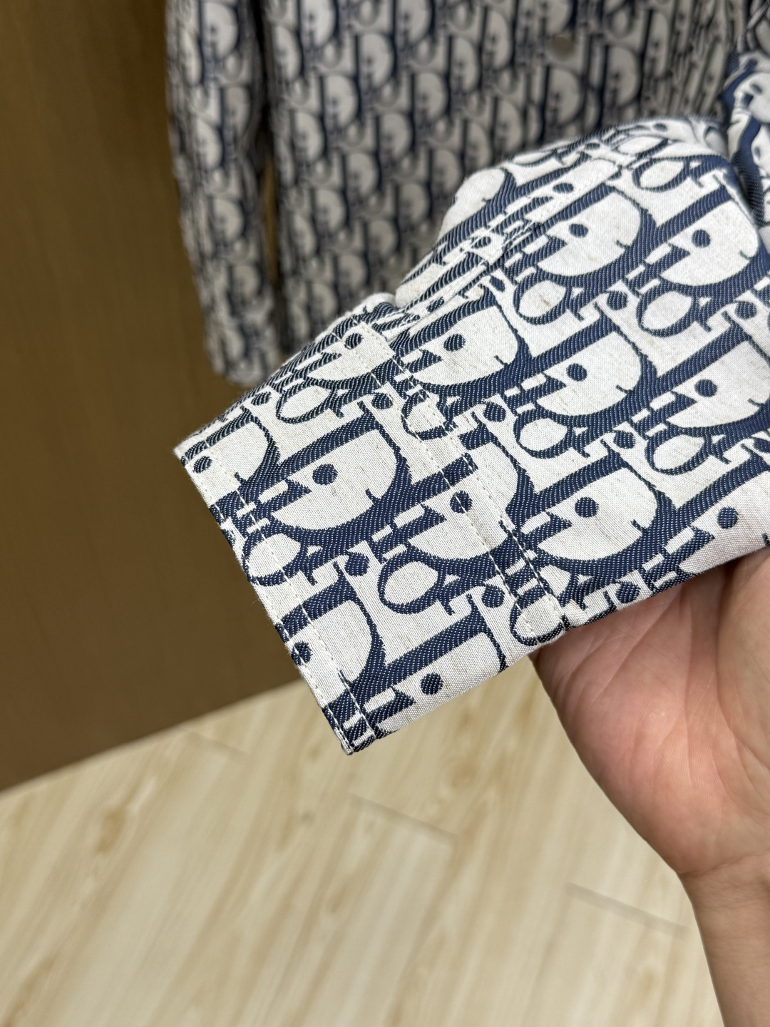 早春 Dior 春款2026最新款时尚设计师款夹克外套.处处细节显工艺足够的高级 结构性剪裁的设计改变来