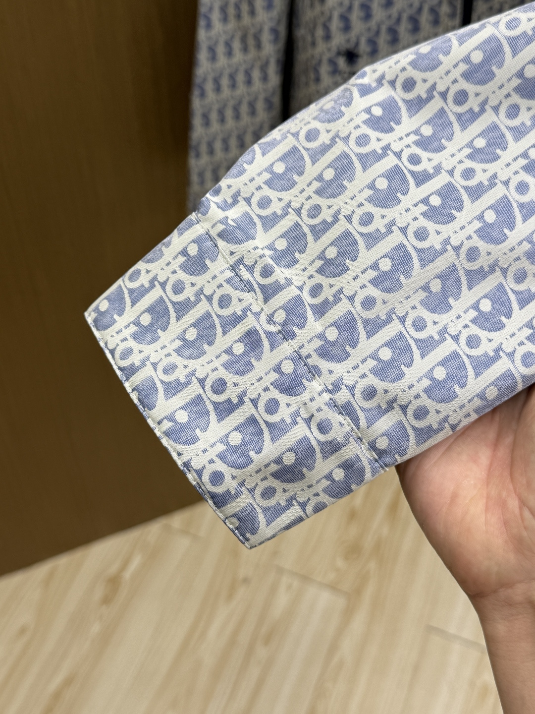 早春 Dior 春款2026最新款时尚设计师款夹克外套.处处细节显工艺足够的高级 结构性剪裁的设计改变来