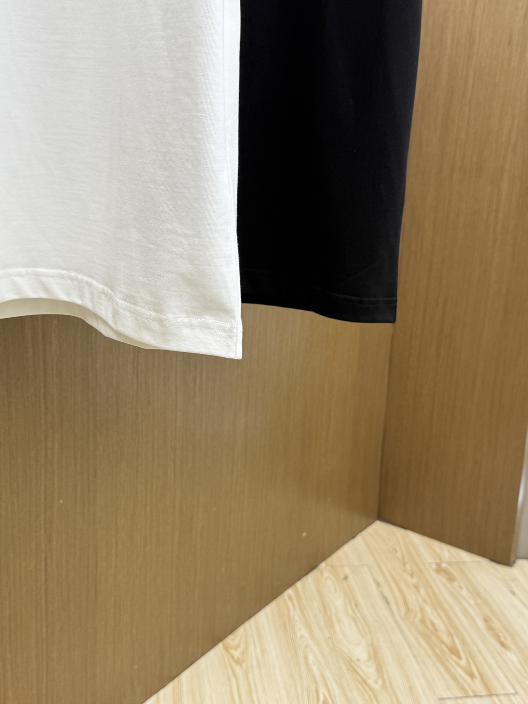 早春 CD 🔥🔥高品质 2026春夏最新款经典短袖T恤 经典标识图案logo时尚简约潮流短袖，最顶级的品