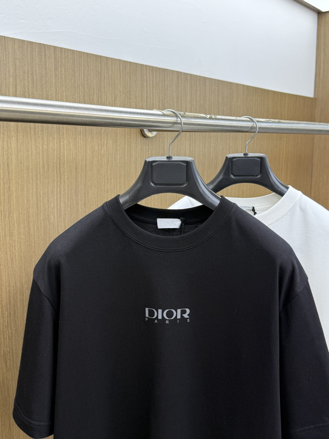 早春 CD 🔥🔥高品质 2026春夏最新款经典短袖T恤 经典标识图案logo时尚简约潮流短袖，最顶级的品