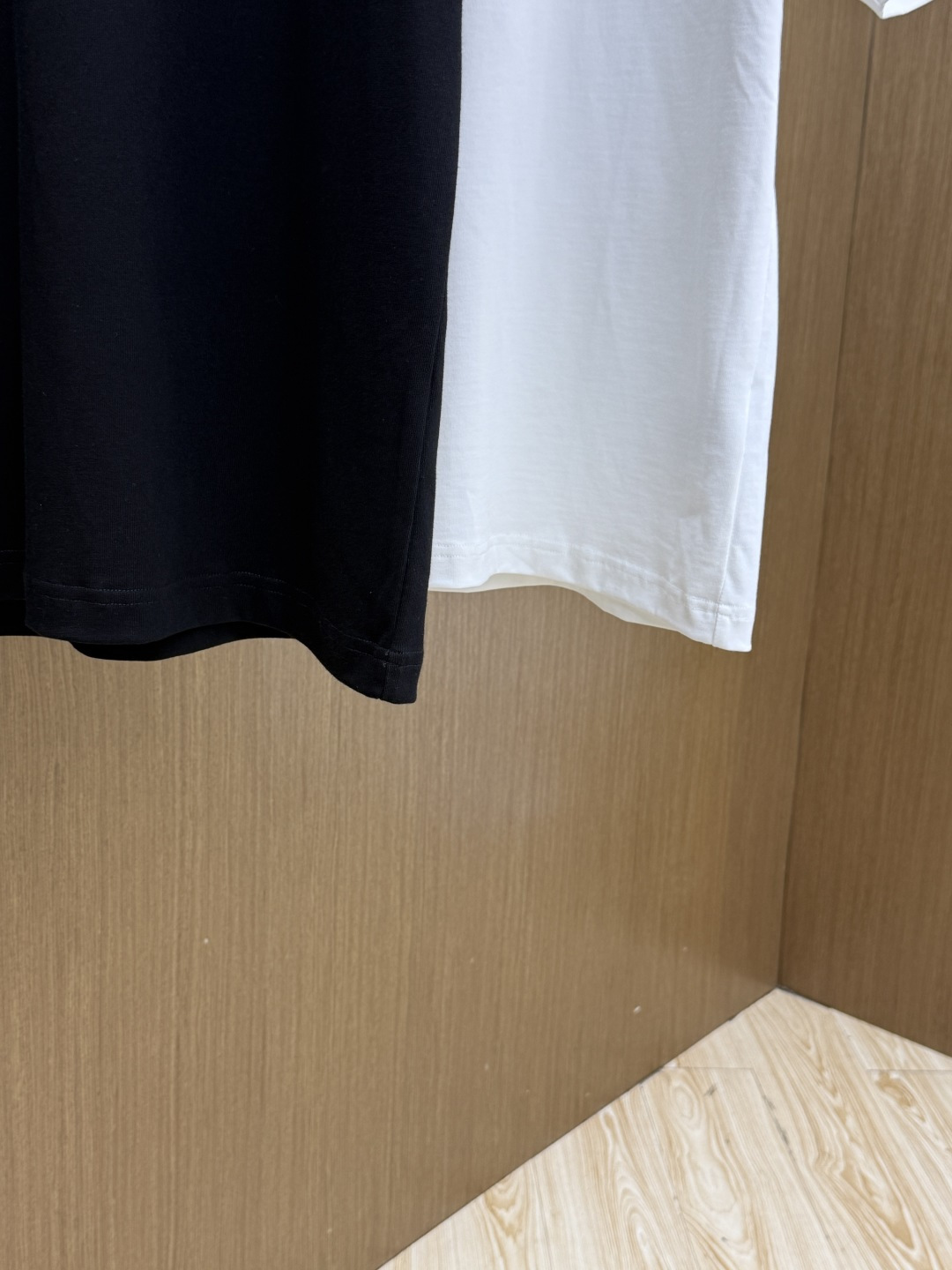 早春 CD 🔥🔥高品质 2026春夏最新款经典短袖T恤 经典标识图案logo时尚简约潮流短袖，最顶级的品