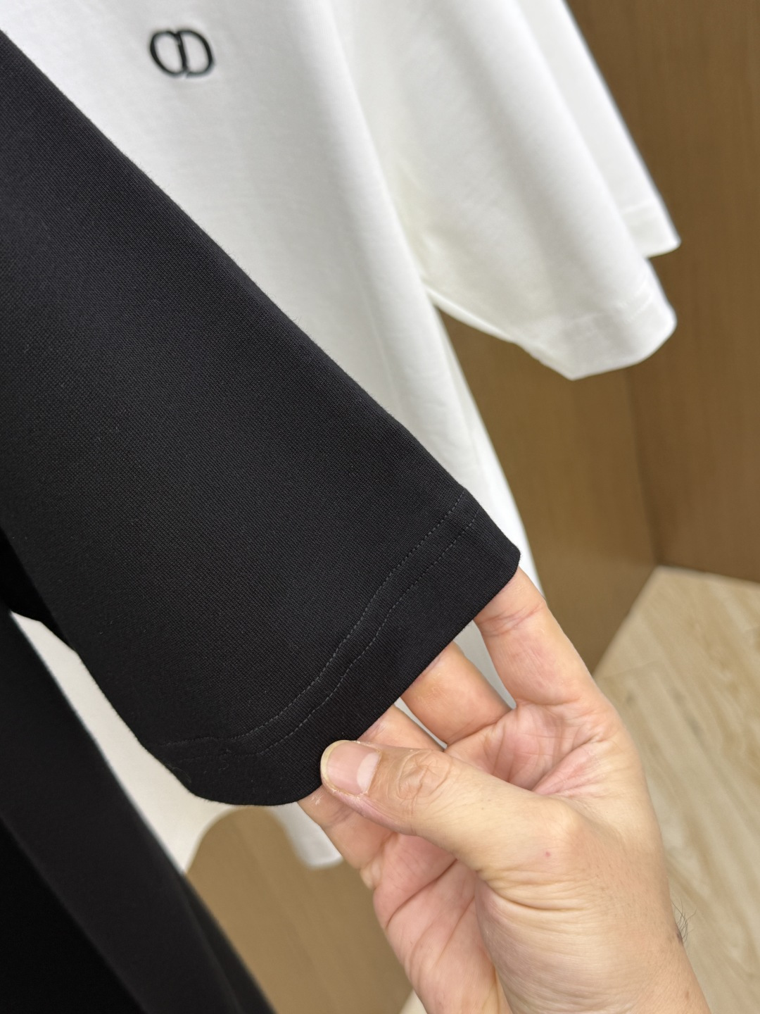 早春 CD 🔥🔥高品质 2026春夏最新款经典短袖T恤 经典标识图案logo时尚简约潮流短袖，最顶级的品