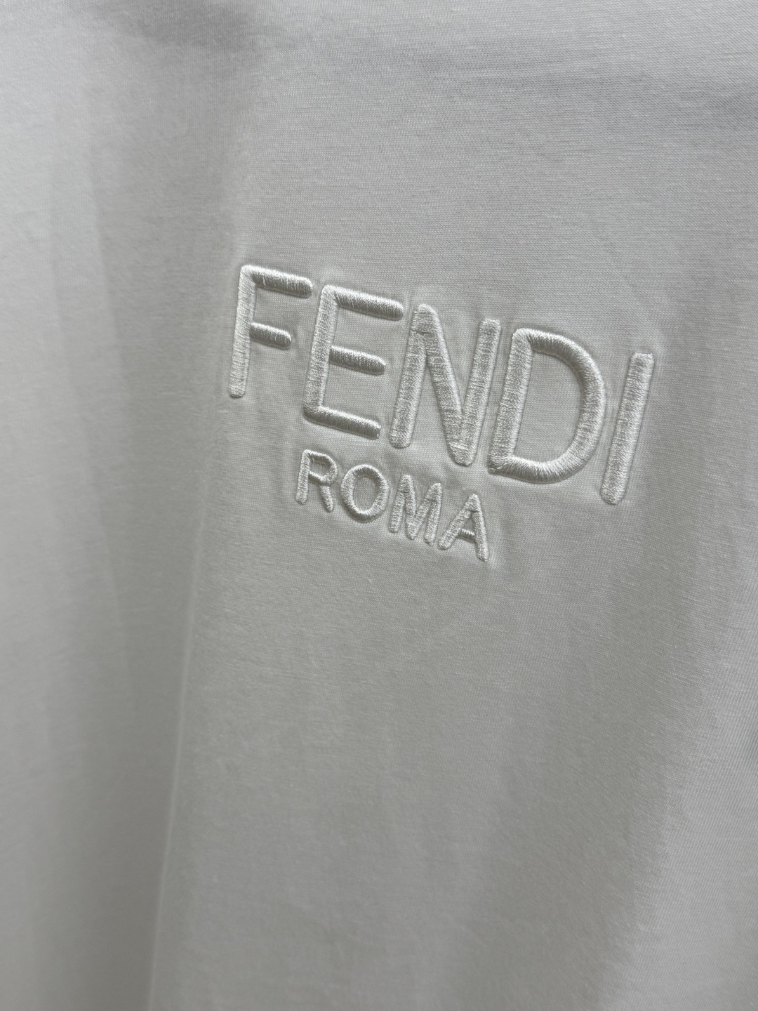 早春 FD 🔥🔥高品质 2026春夏最新款经典短袖T恤 经典标识图案logo时尚简约潮流短袖，最顶级的品