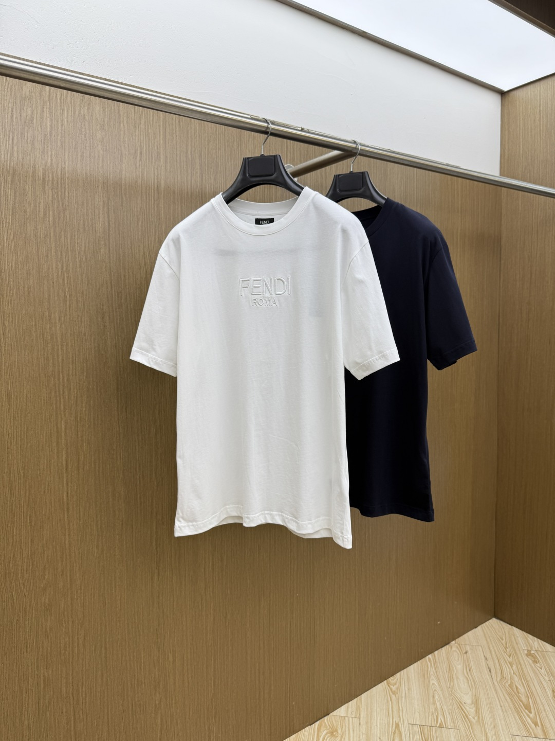 早春 FD 🔥🔥高品质 2026春夏最新款经典短袖T恤 经典标识图案logo时尚简约潮流短袖，最顶级的品
