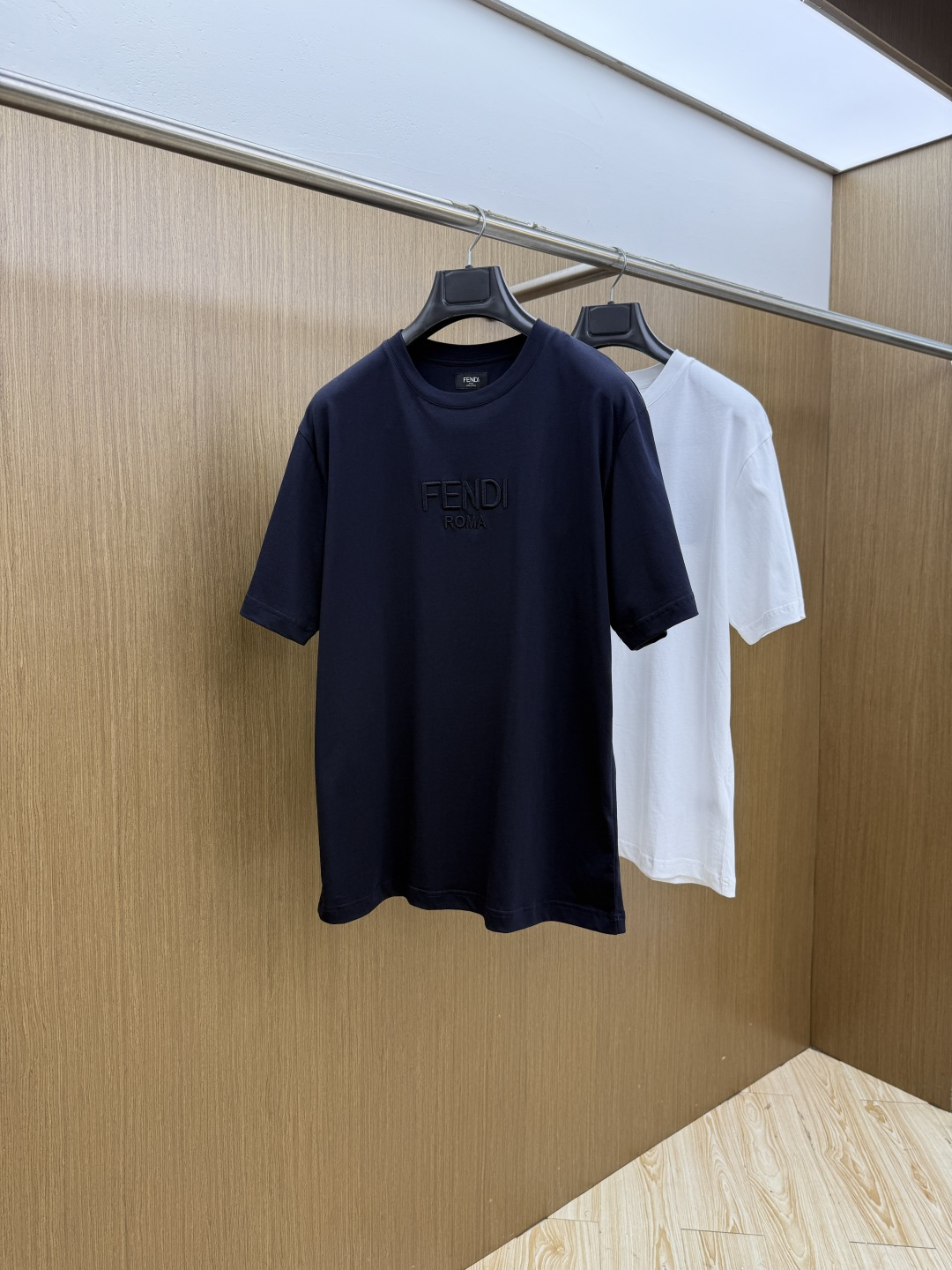 早春 FD 🔥🔥高品质 2026春夏最新款经典短袖T恤 经典标识图案logo时尚简约潮流短袖，最顶级的品