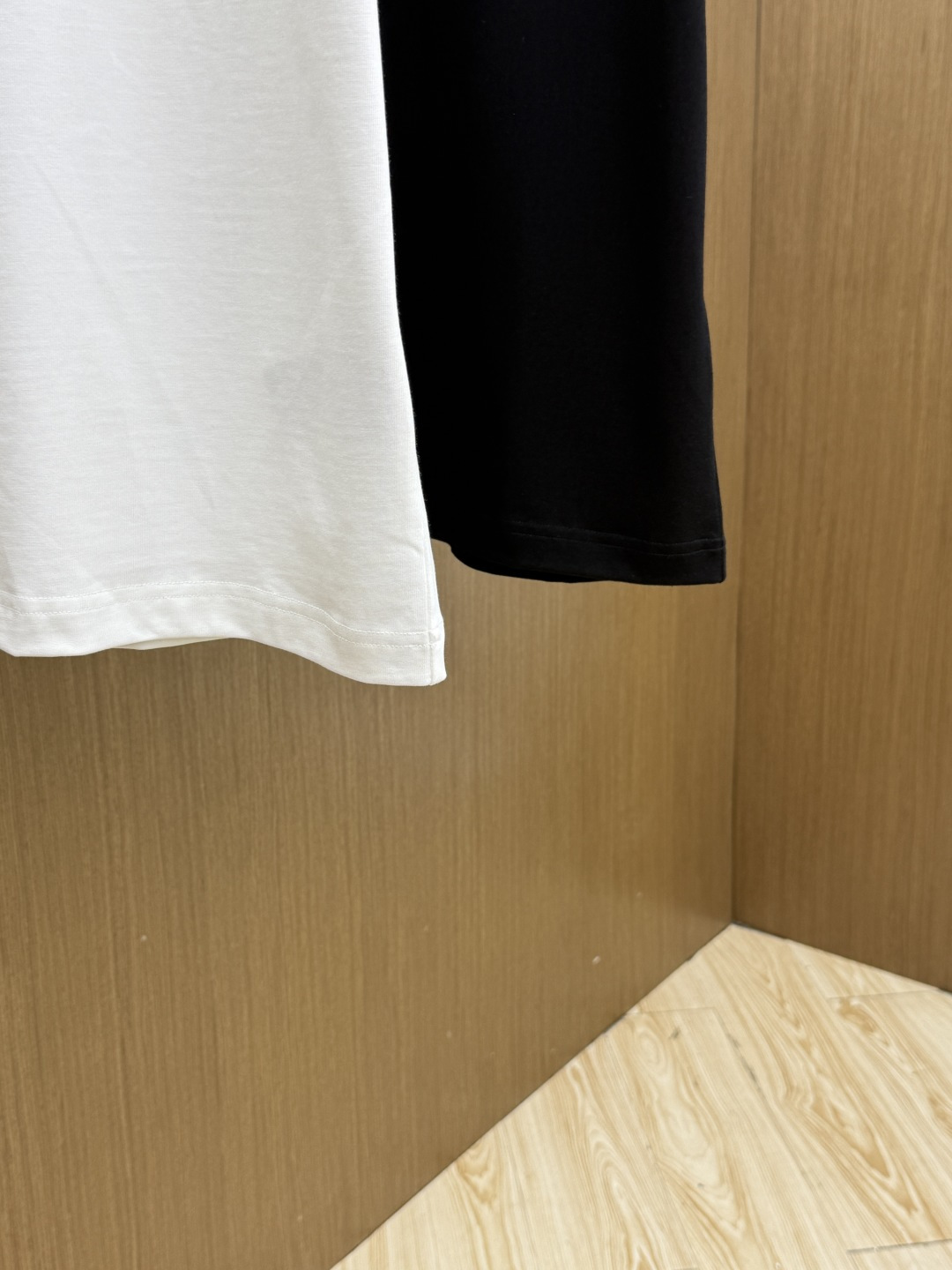 早春 CD 🔥🔥高品质 2026春夏最新款经典短袖T恤 经典标识图案logo时尚简约潮流短袖，最顶级的品