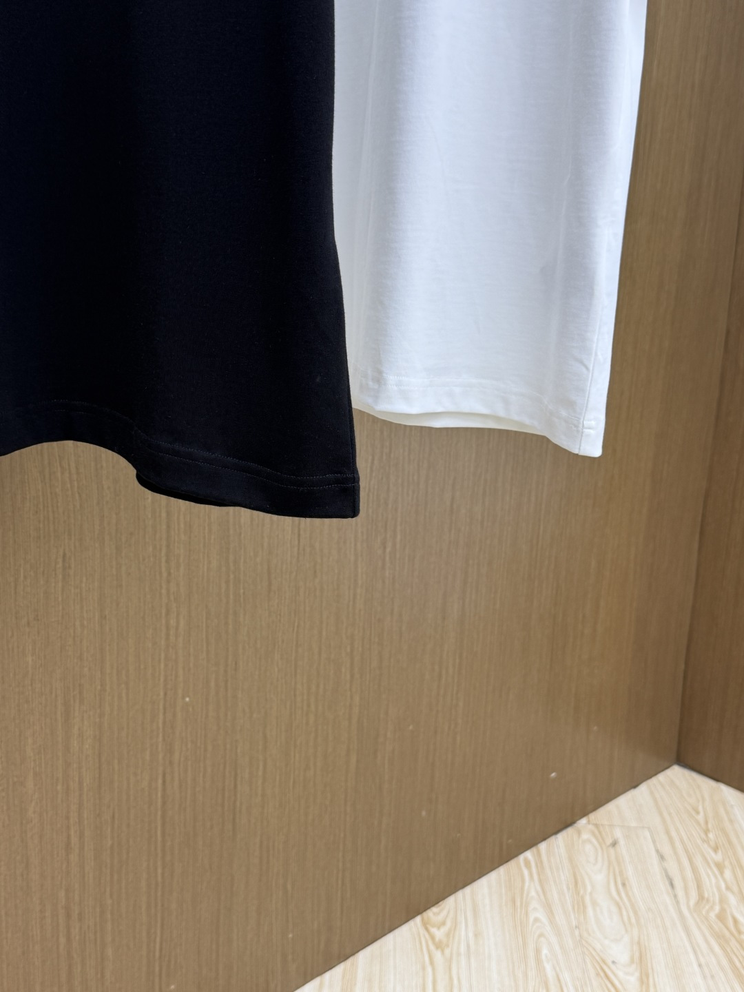 早春 CD 🔥🔥高品质 2026春夏最新款经典短袖T恤 经典标识图案logo时尚简约潮流短袖，最顶级的品