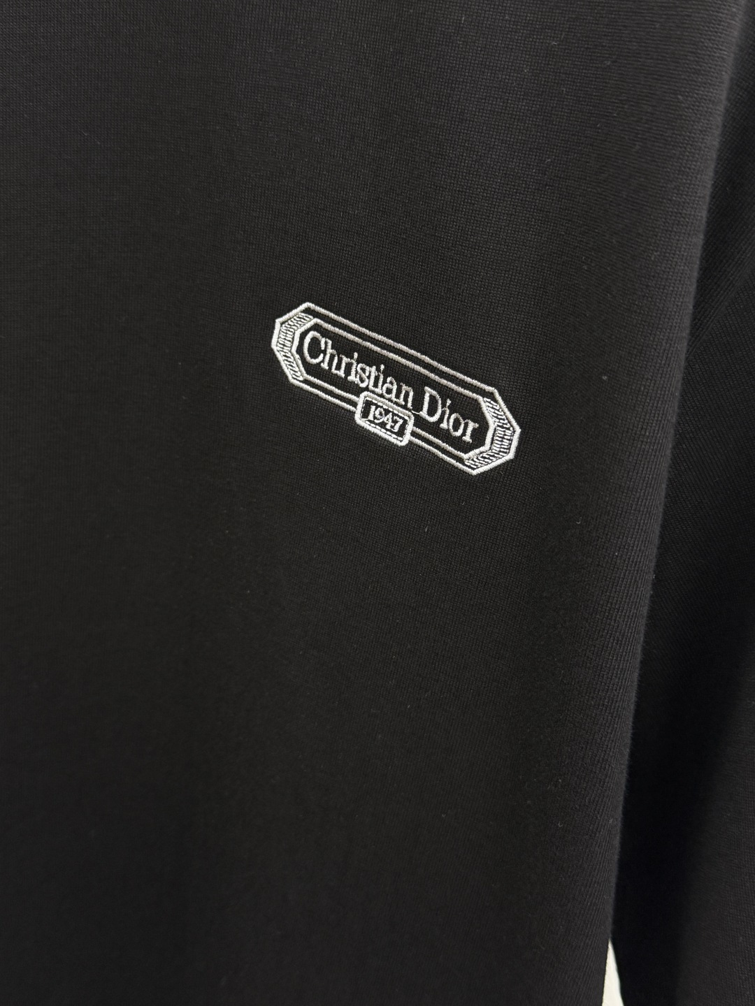 早春 CD 🔥🔥高品质 2026春夏最新款经典短袖T恤 经典标识图案logo时尚简约潮流短袖，最顶级的品