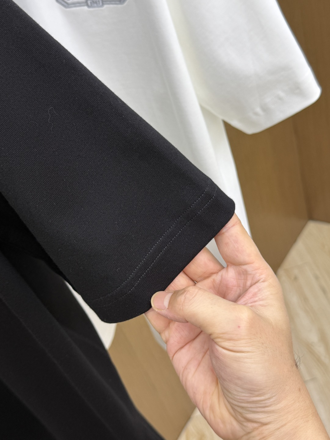 早春 CD 🔥🔥高品质 2026春夏最新款经典短袖T恤 经典标识图案logo时尚简约潮流短袖，最顶级的品