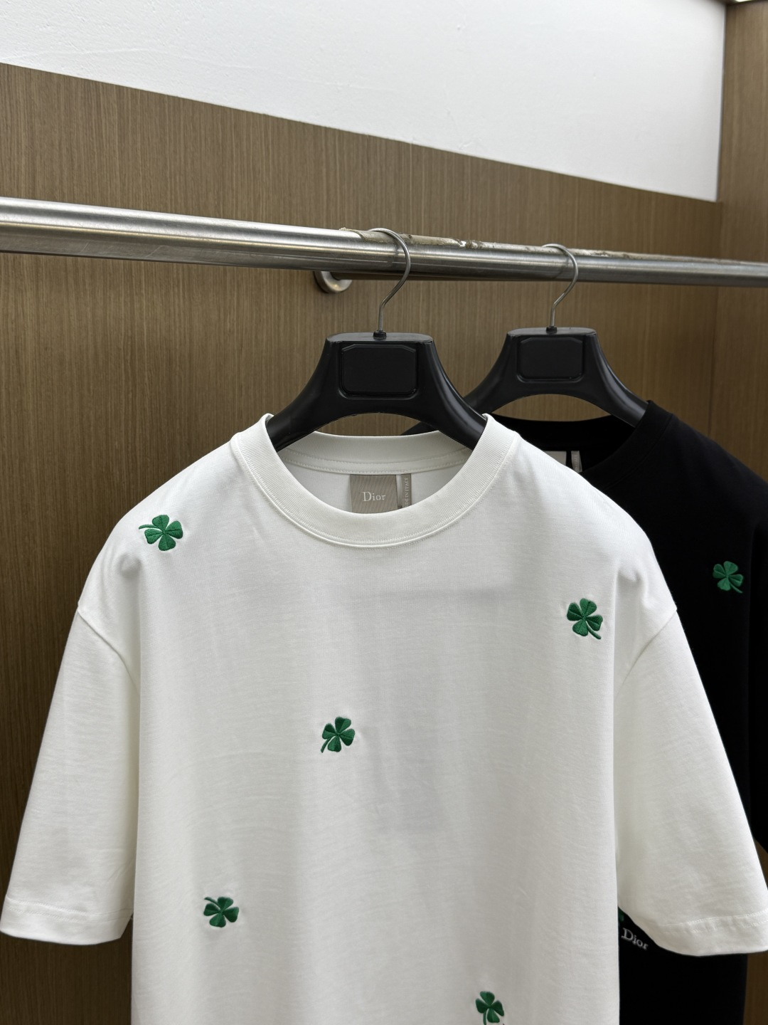 早春 CD 🔥🔥高品质 2026春夏最新款经典短袖T恤 经典标识图案logo时尚简约潮流短袖，最顶级的品