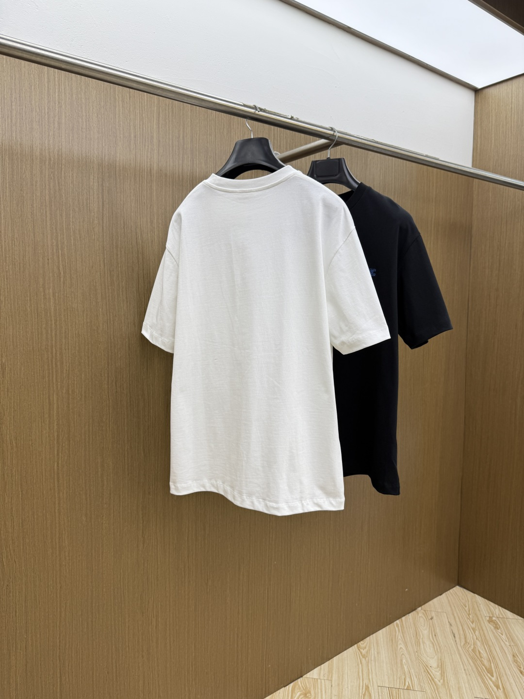 早春 CELINE 🔥🔥高品质 2026春夏最新款经典短袖T恤 经典标识图案logo时尚简约潮流短袖，最