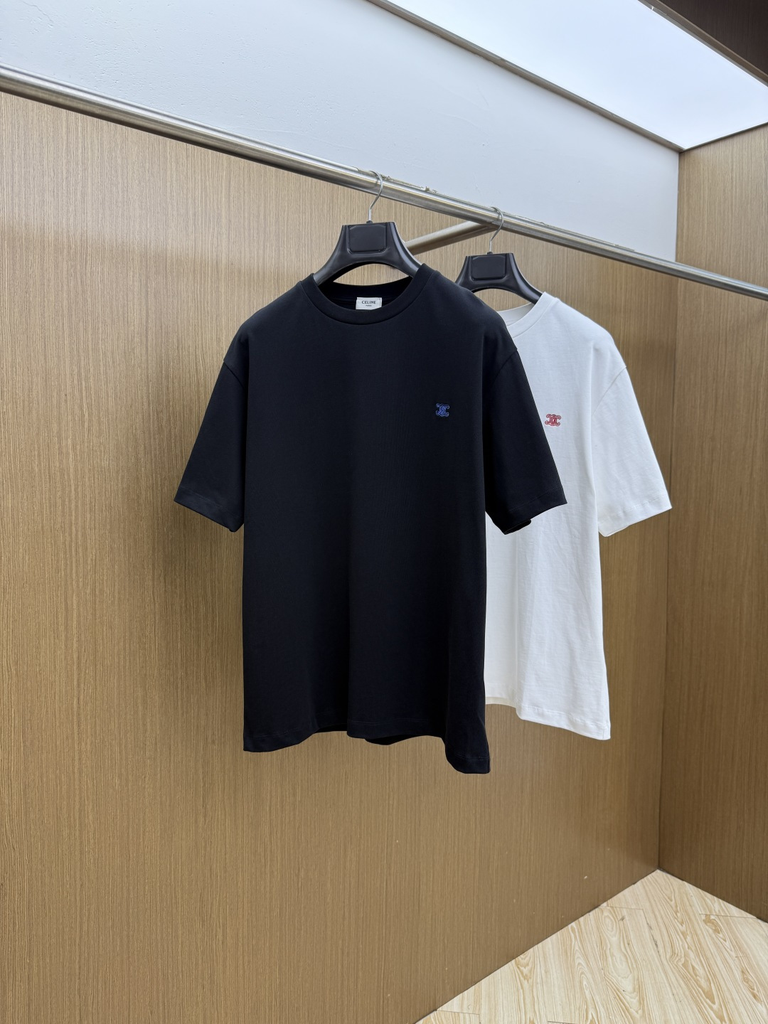 早春 CELINE 🔥🔥高品质 2026春夏最新款经典短袖T恤 经典标识图案logo时尚简约潮流短袖，最