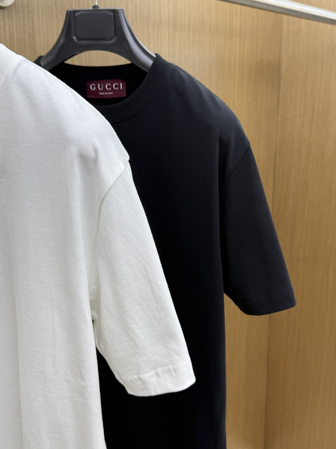 早春 Gucc🔥🔥高品质 2026春夏最新款经典短袖T恤 经典标识图案logo时尚简约潮流短袖，最顶级的