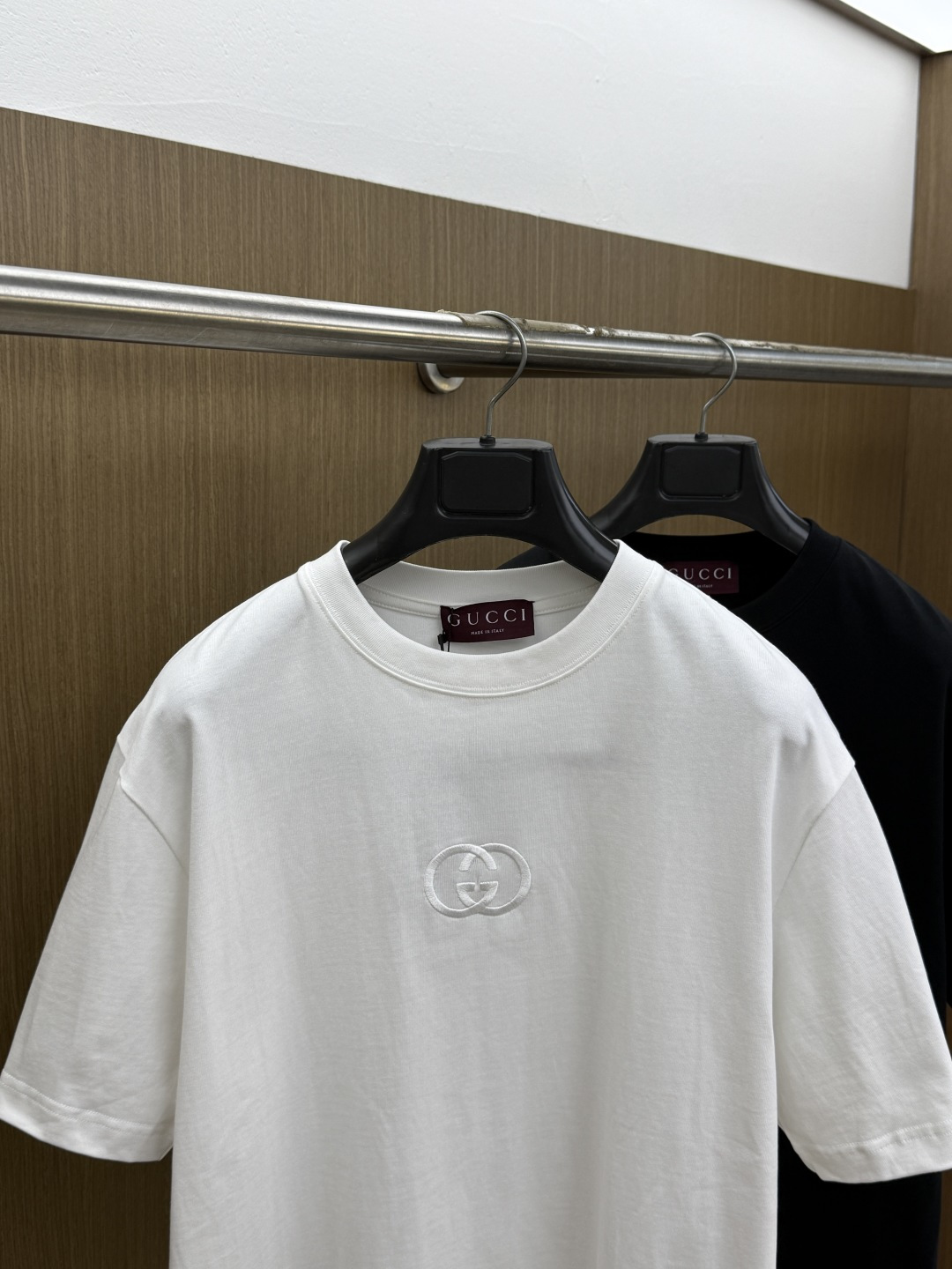 早春 Gucc🔥🔥高品质 2026春夏最新款经典短袖T恤 经典标识图案logo时尚简约潮流短袖，最顶级的