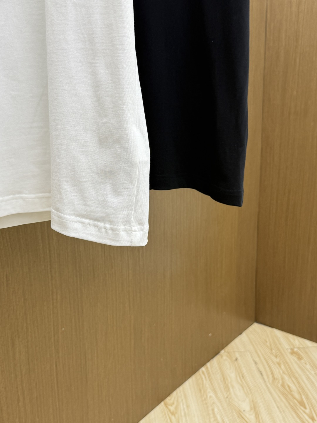 早春 Gucc🔥🔥高品质 2026春夏最新款经典短袖T恤 经典标识图案logo时尚简约潮流短袖，最顶级的