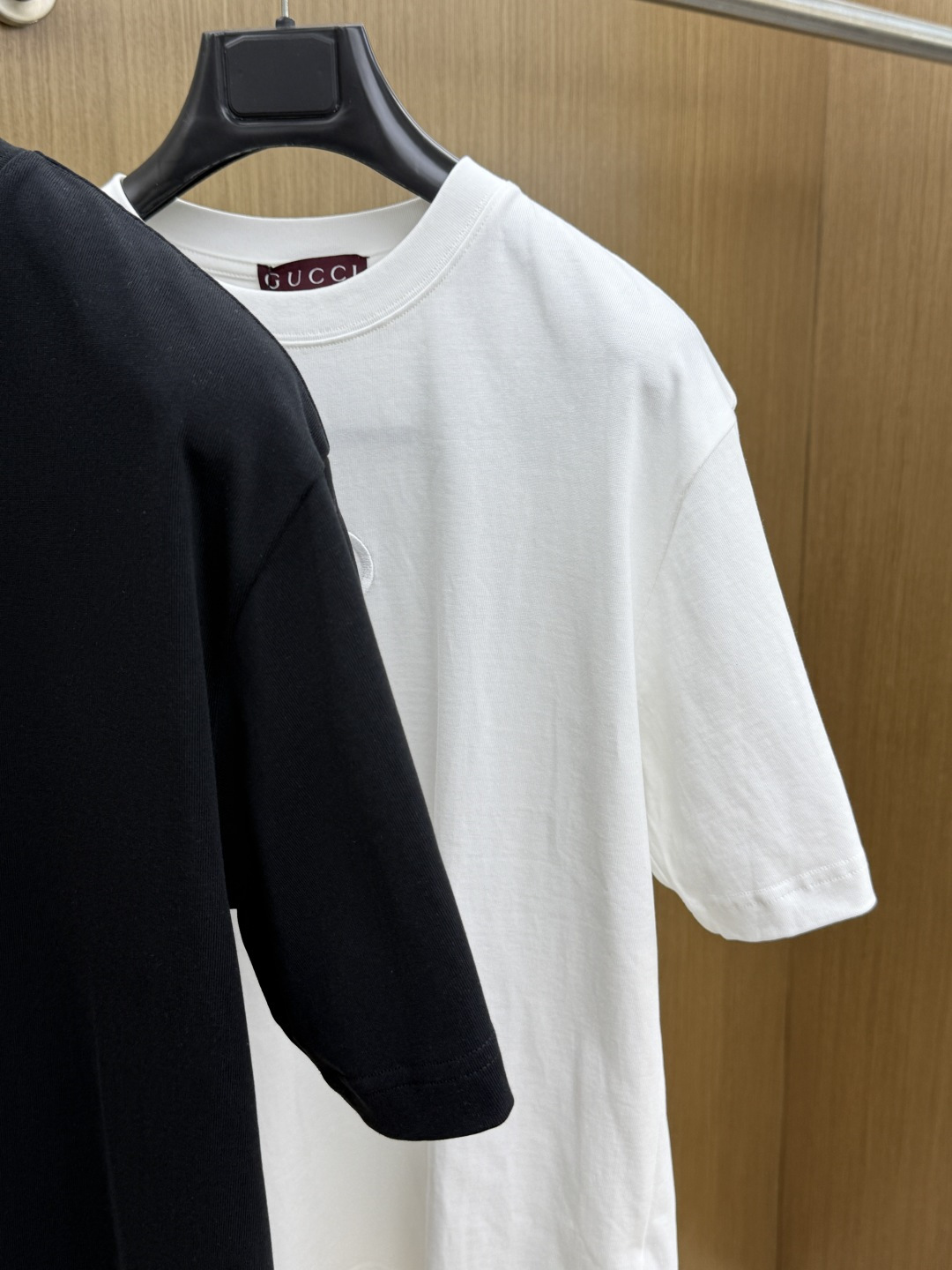 早春 Gucc 🔥🔥高品质 2026春夏最新款经典短袖T恤 经典标识图案logo时尚简约潮流短袖，最顶级