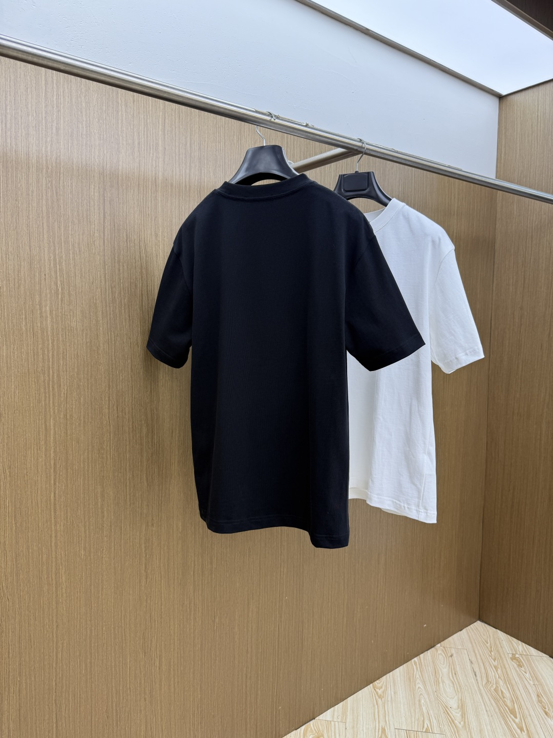 早春 Gucc 🔥🔥高品质 2026春夏最新款经典短袖T恤 经典标识图案logo时尚简约潮流短袖，最顶级