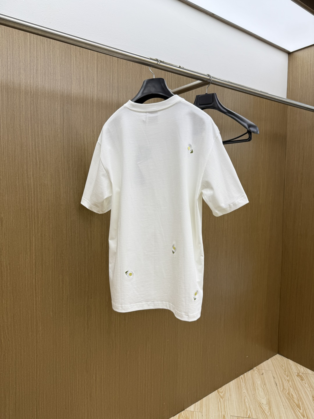 早春 CD 🔥🔥高品质 2026春夏最新款经典短袖T恤 经典标识图案logo时尚简约潮流短袖，最顶级的品