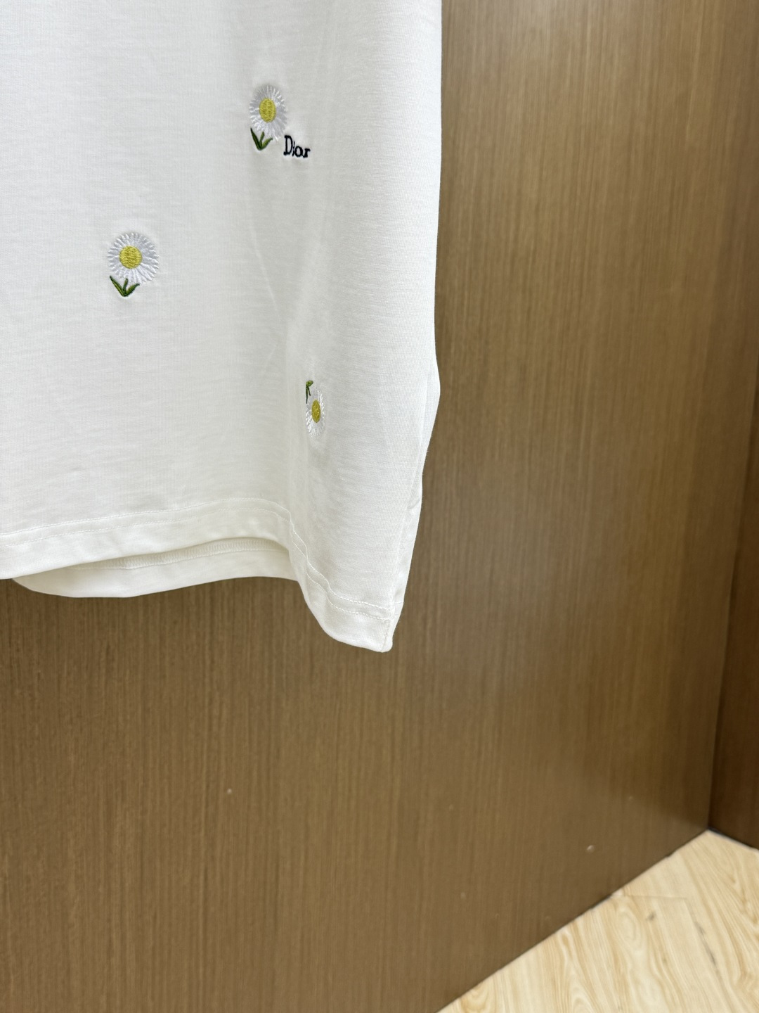 早春 CD 🔥🔥高品质 2026春夏最新款经典短袖T恤 经典标识图案logo时尚简约潮流短袖，最顶级的品