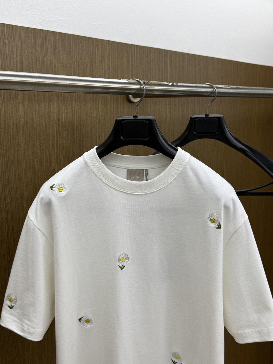 早春 CD 🔥🔥高品质 2026春夏最新款经典短袖T恤 经典标识图案logo时尚简约潮流短袖，最顶级的品