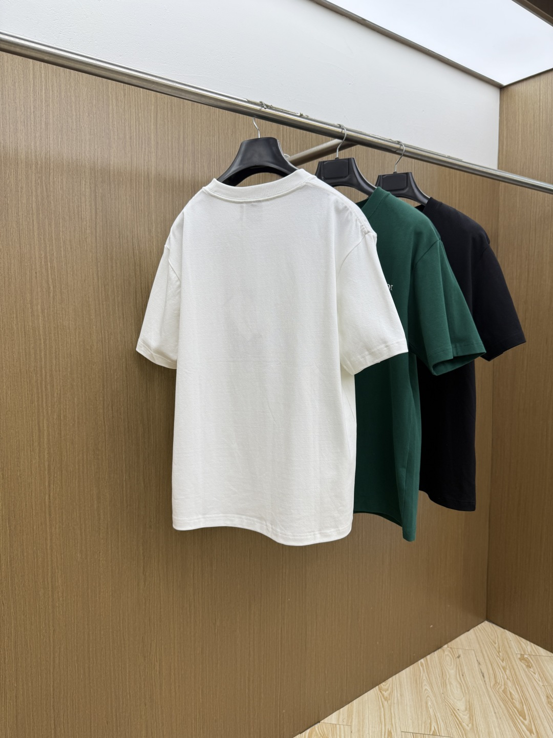 早春 CD 🔥🔥高品质 2026春夏最新款经典短袖T恤 经典标识图案logo时尚简约潮流短袖，最顶级的品