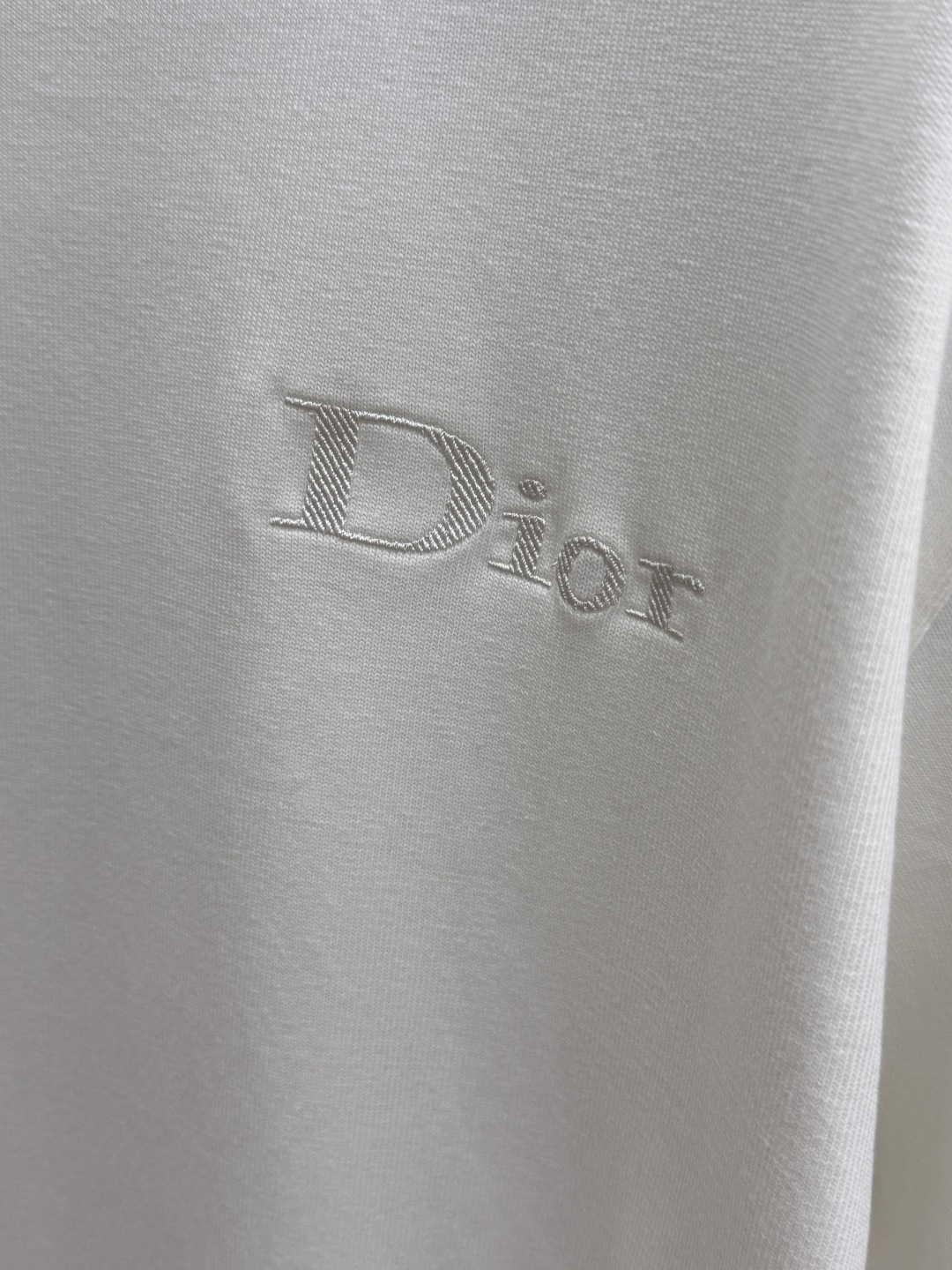 早春 CD 🔥🔥高品质 2026春夏最新款经典短袖T恤 经典标识图案logo时尚简约潮流短袖，最顶级的品