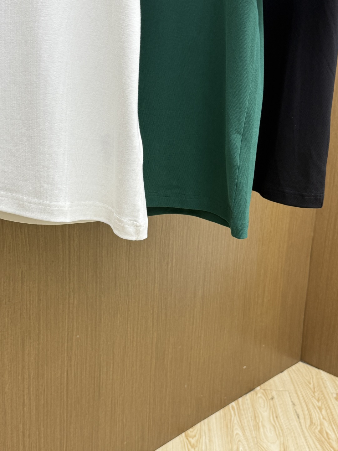 早春 CD 🔥🔥高品质 2026春夏最新款经典短袖T恤 经典标识图案logo时尚简约潮流短袖，最顶级的品