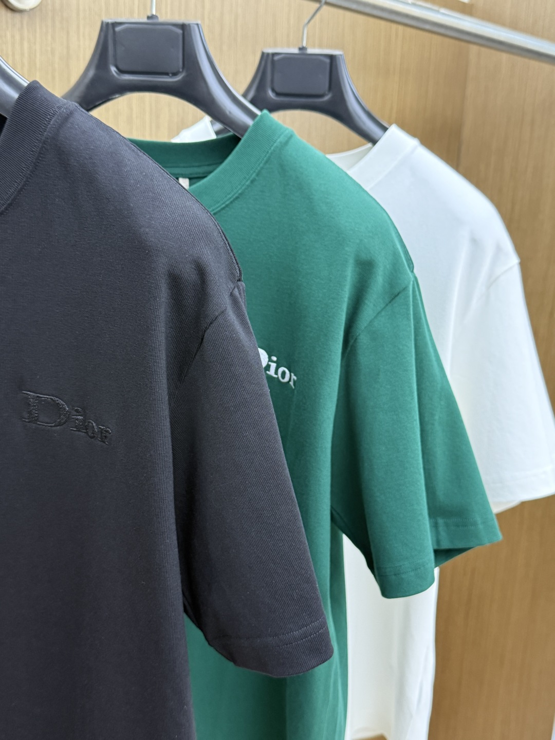 早春 CD 🔥🔥高品质 2026春夏最新款经典短袖T恤 经典标识图案logo时尚简约潮流短袖，最顶级的品