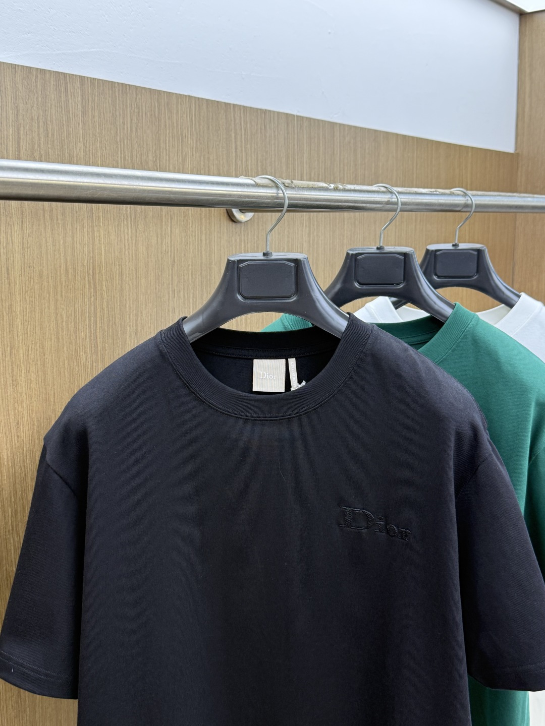 早春 CD 🔥🔥高品质 2026春夏最新款经典短袖T恤 经典标识图案logo时尚简约潮流短袖，最顶级的品