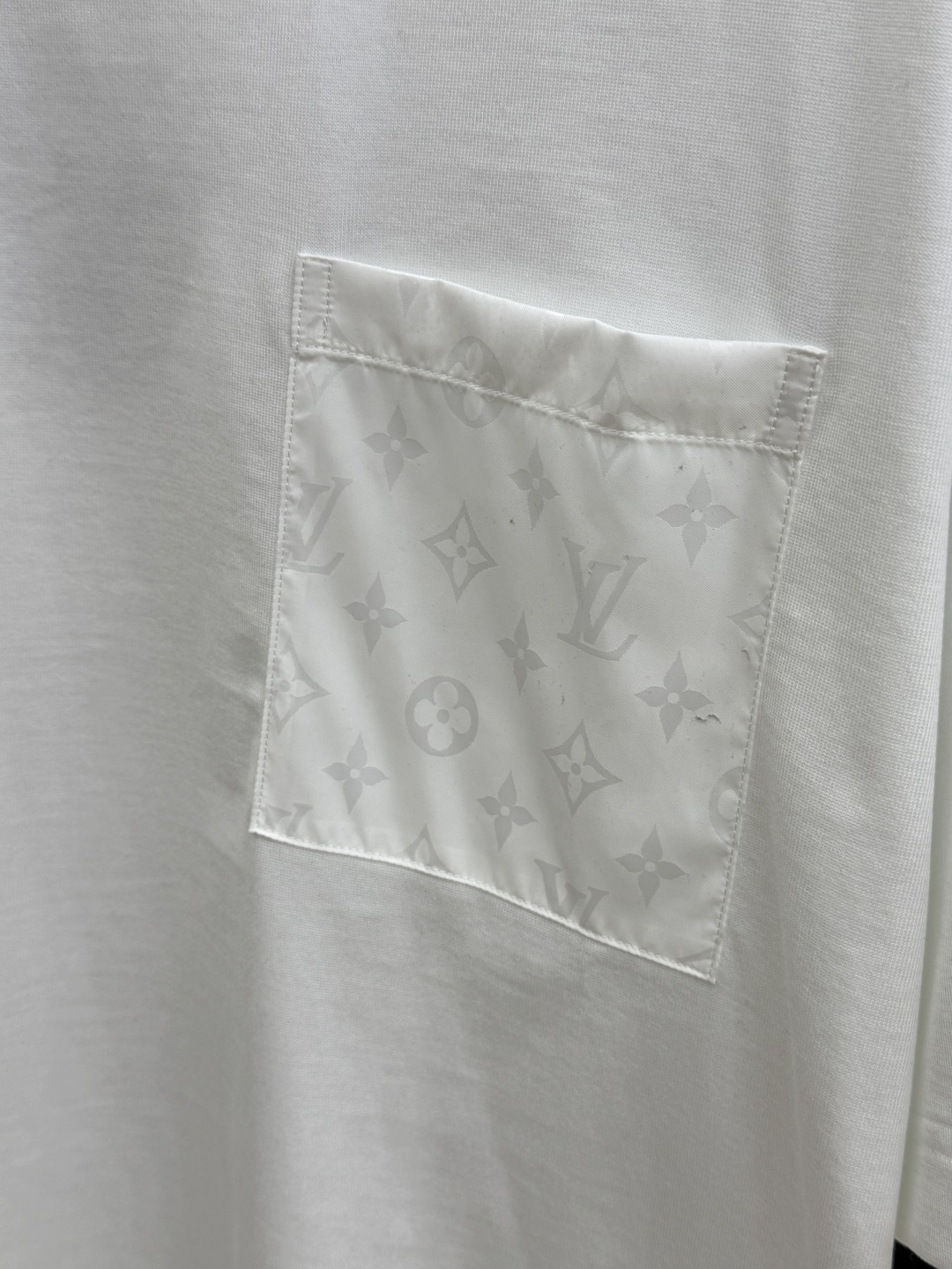 早春 LV🔥🔥高级定制 2026春夏 · 高阶定制T恤】特别推荐系列 定制面料：秘鲁进口匹马棉 × 顶级