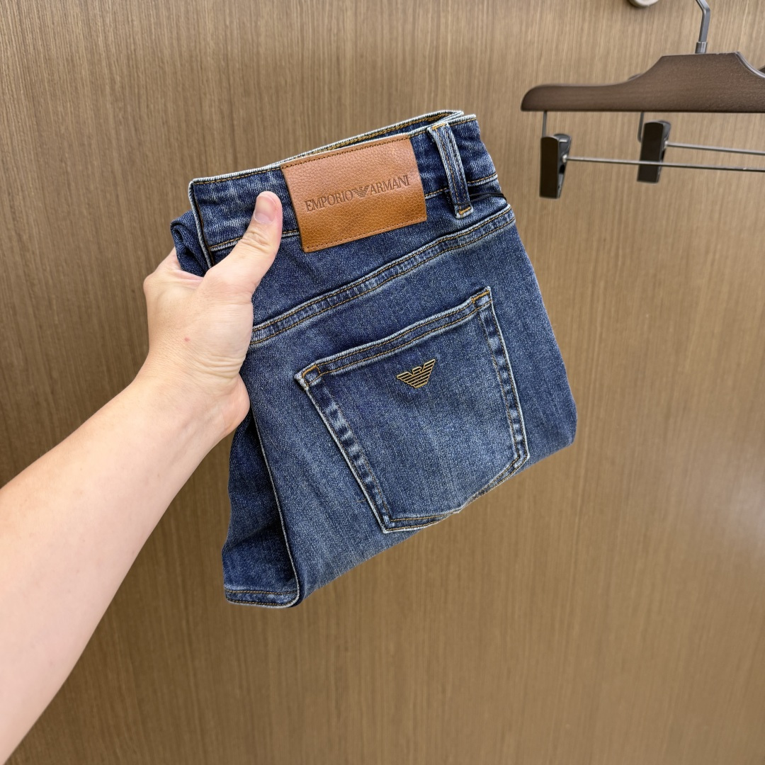 NO:839662,Early spring AJ high-end custom-made quality 26SS spring and summer latest original jeans, available at the counter simultaneously, original customized replicas, customer-supplied hardware accessories, original quality, imported denim fabrics, heavily washed, fine workmanship, excellent upper body, preferred item A60 SIZE: 29-36 without 35,,jeans,19860909早春 AJ 高端定制品质 26SS春夏最新款原单牛仔裤 柜台同步发售 原版定制复刻 客供五金辅料 原单品质 进口牛仔面料重工洗水 做工走线精细 上身绝佳,优选单品A60 SIZE:29-36无35,,jeans,,Men's clothing