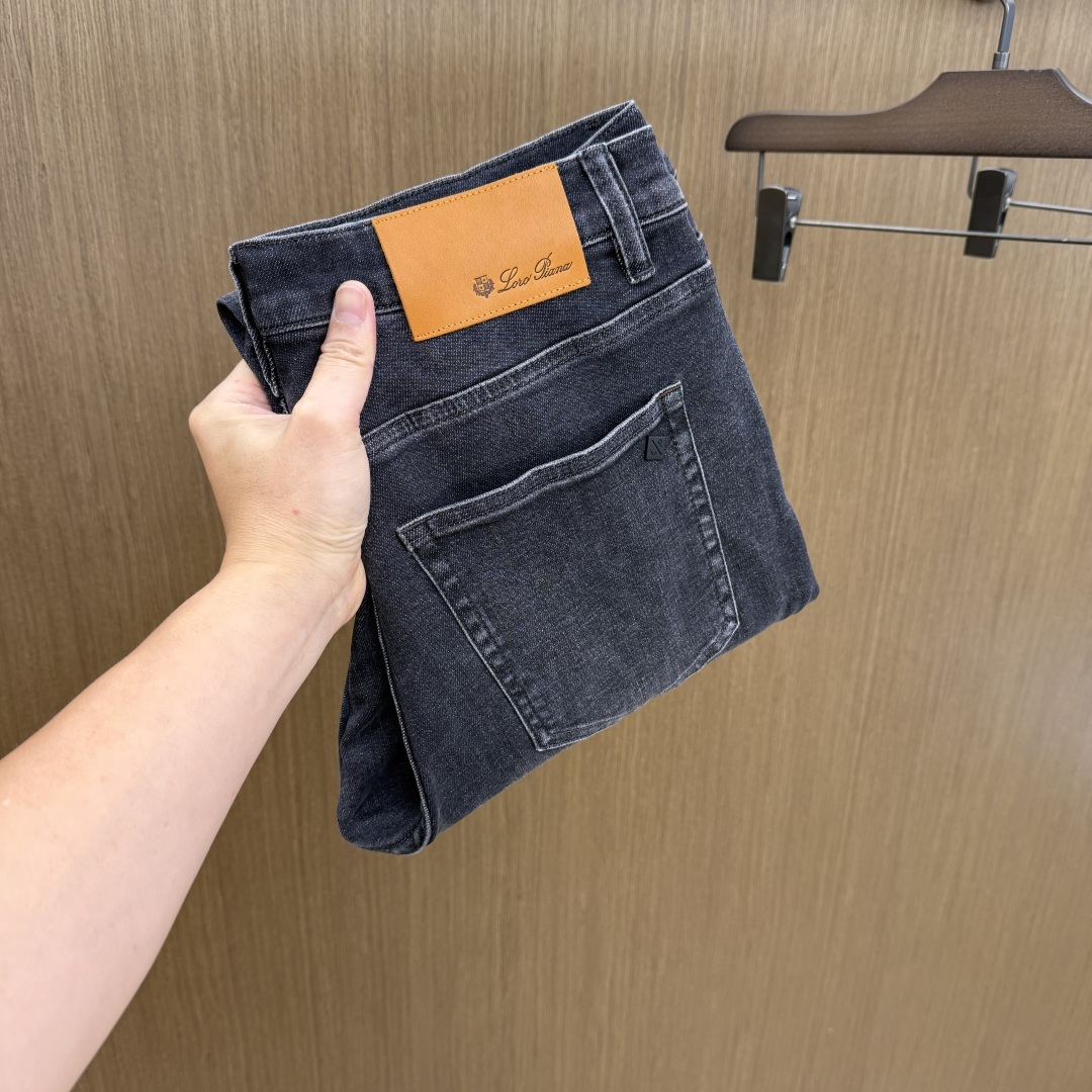 NO:839674,Early spring LP high-end customized quality 26SS spring and summer latest original jeans sold simultaneously at the counter Original customized replica Customer-supplied hardware accessories Original quality Imported denim fabrics heavily washed Fine workmanship and routing Excellent upper body, preferred item A60 SIZE: 30-38/no 35 37,,loro piana,jeans,19860909早春 LP 高端定制品质 26SS春夏最新款原单牛仔裤 柜台同步发售 原版定制复刻 客供五金辅料 原单品质 进口牛仔面料重工洗水 做工走线精细 上身绝佳,优选单品A60 SIZE:30-38/无35 37,,loro piana,jeans,,Men's clothing