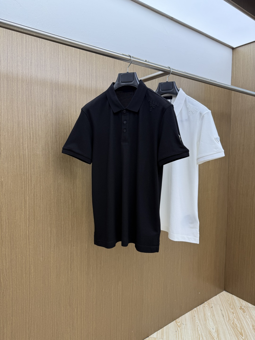 早春 PD 🔥🔥高级定制 26ss春夏新款翻领POLO短袖T恤 原版定制 面料选用进口珠地棉 轻薄透气 