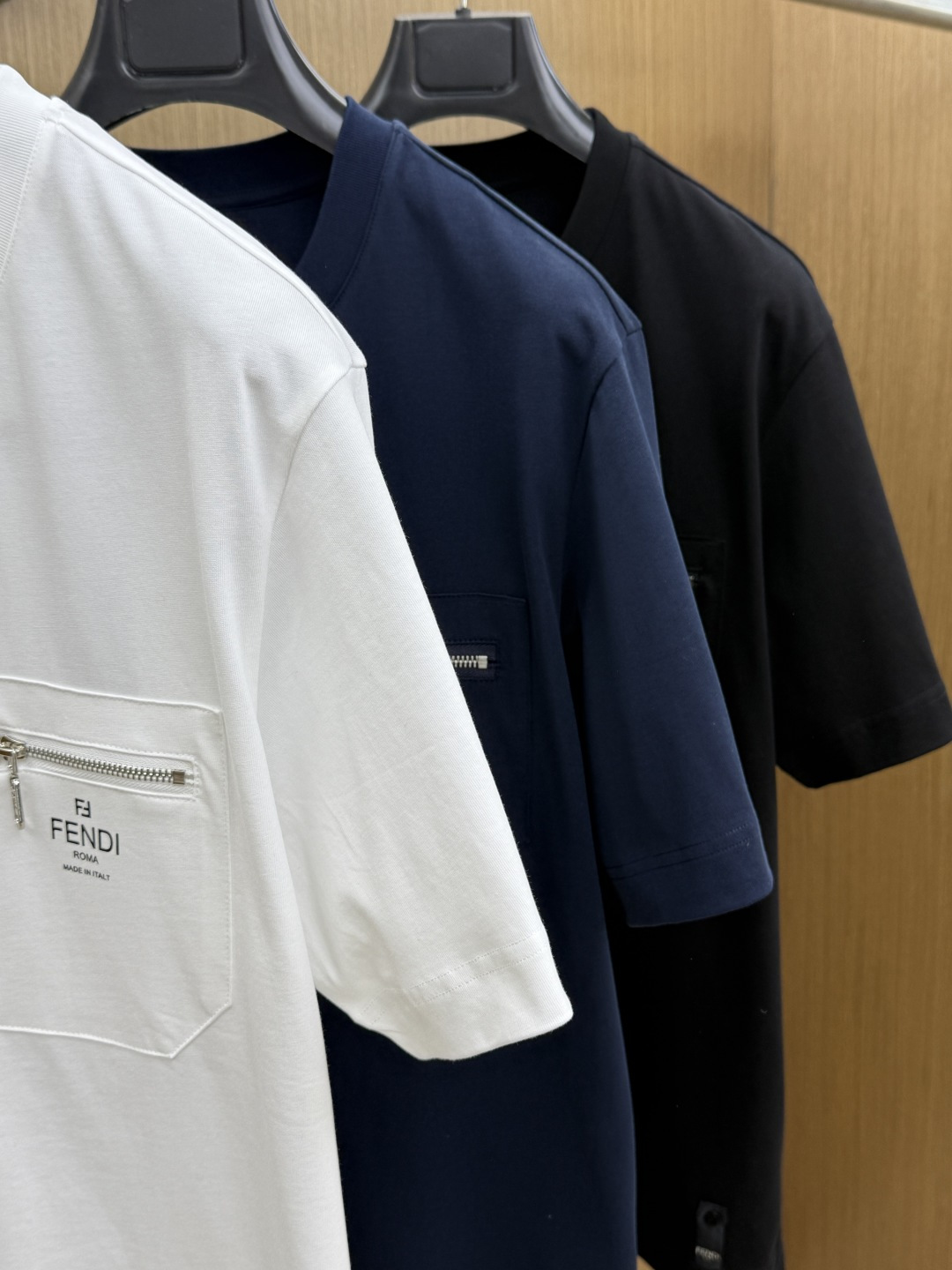 早春 FD 🔥🔥高品质 2026春夏最新款经典短袖T恤 经典标识图案logo时尚简约潮流短袖，最顶级的品