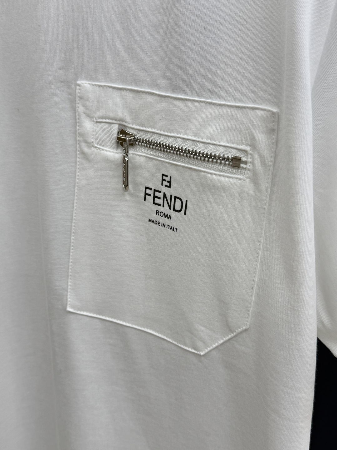 早春 FD 🔥🔥高品质 2026春夏最新款经典短袖T恤 经典标识图案logo时尚简约潮流短袖，最顶级的品