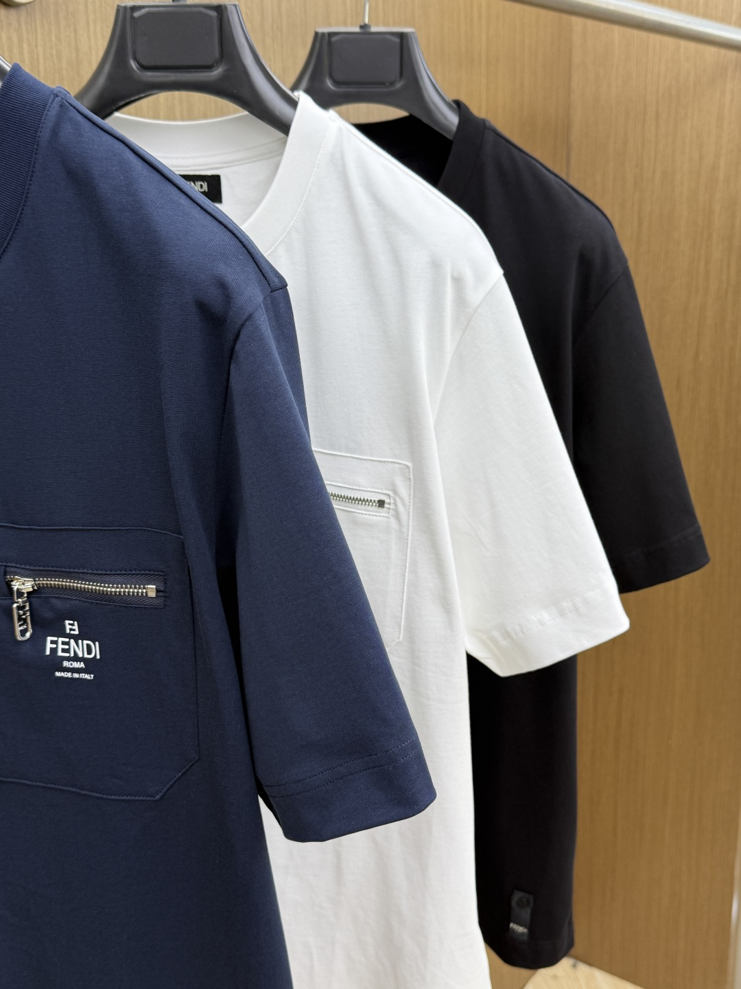 早春 FD 🔥🔥高品质 2026春夏最新款经典短袖T恤 经典标识图案logo时尚简约潮流短袖，最顶级的品