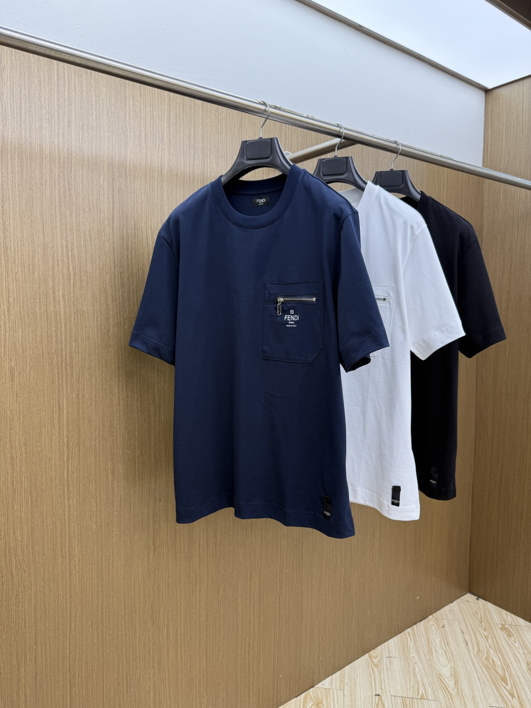 早春 FD 🔥🔥高品质 2026春夏最新款经典短袖T恤 经典标识图案logo时尚简约潮流短袖，最顶级的品