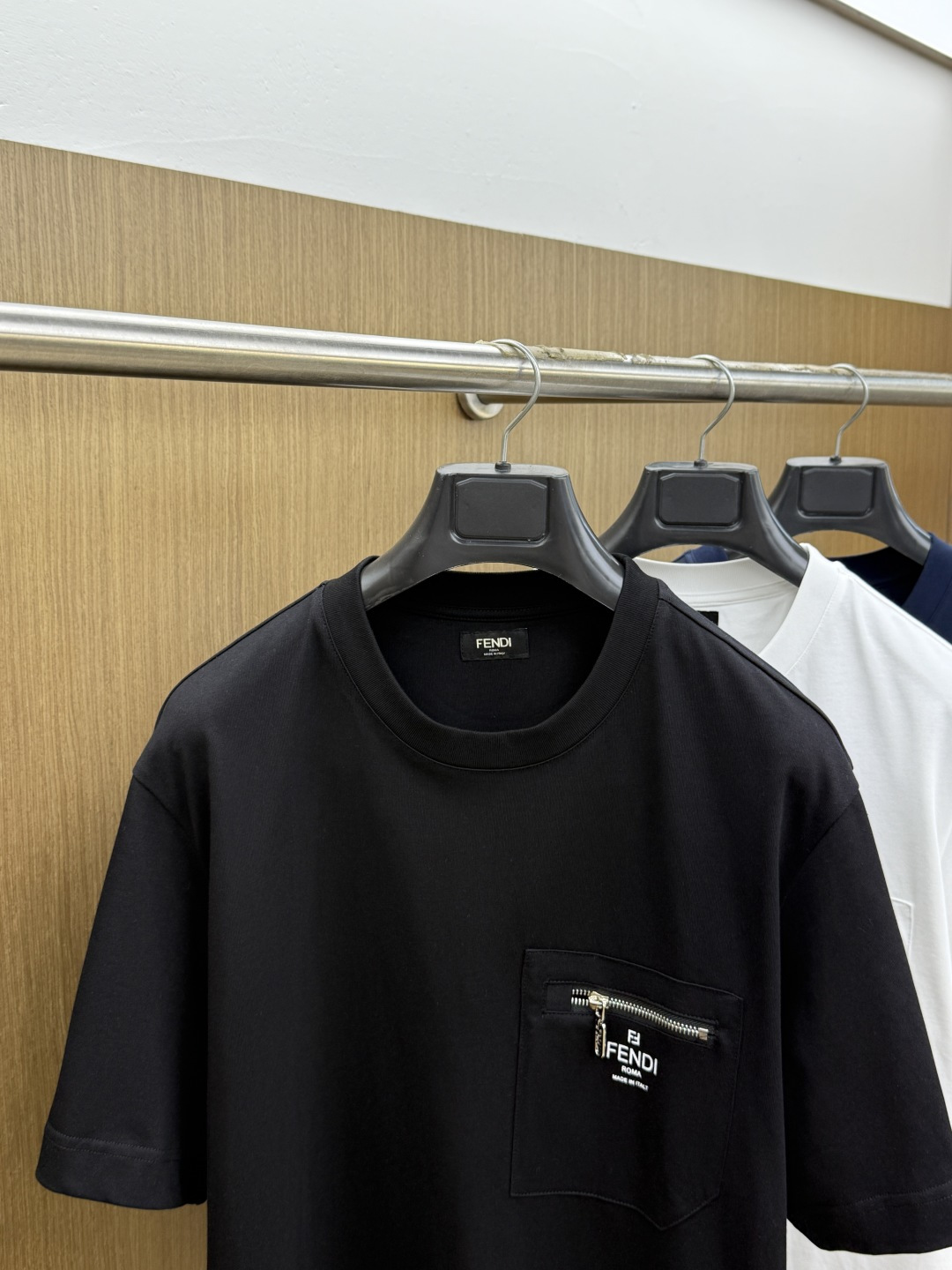 早春 FD 🔥🔥高品质 2026春夏最新款经典短袖T恤 经典标识图案logo时尚简约潮流短袖，最顶级的品