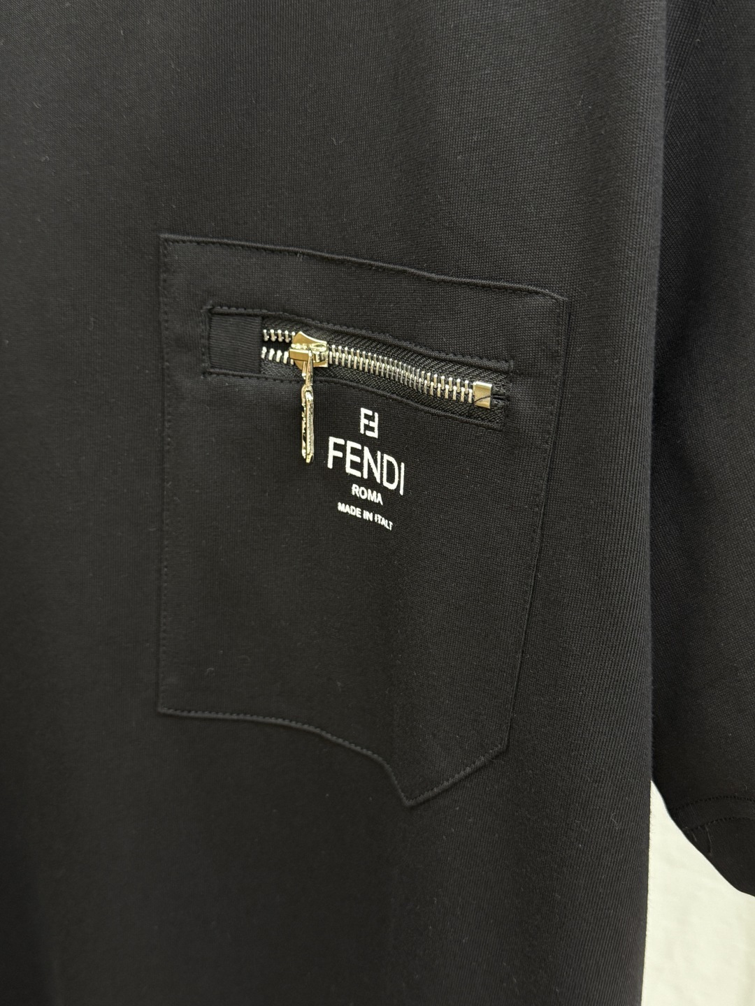 早春 FD 🔥🔥高品质 2026春夏最新款经典短袖T恤 经典标识图案logo时尚简约潮流短袖，最顶级的品