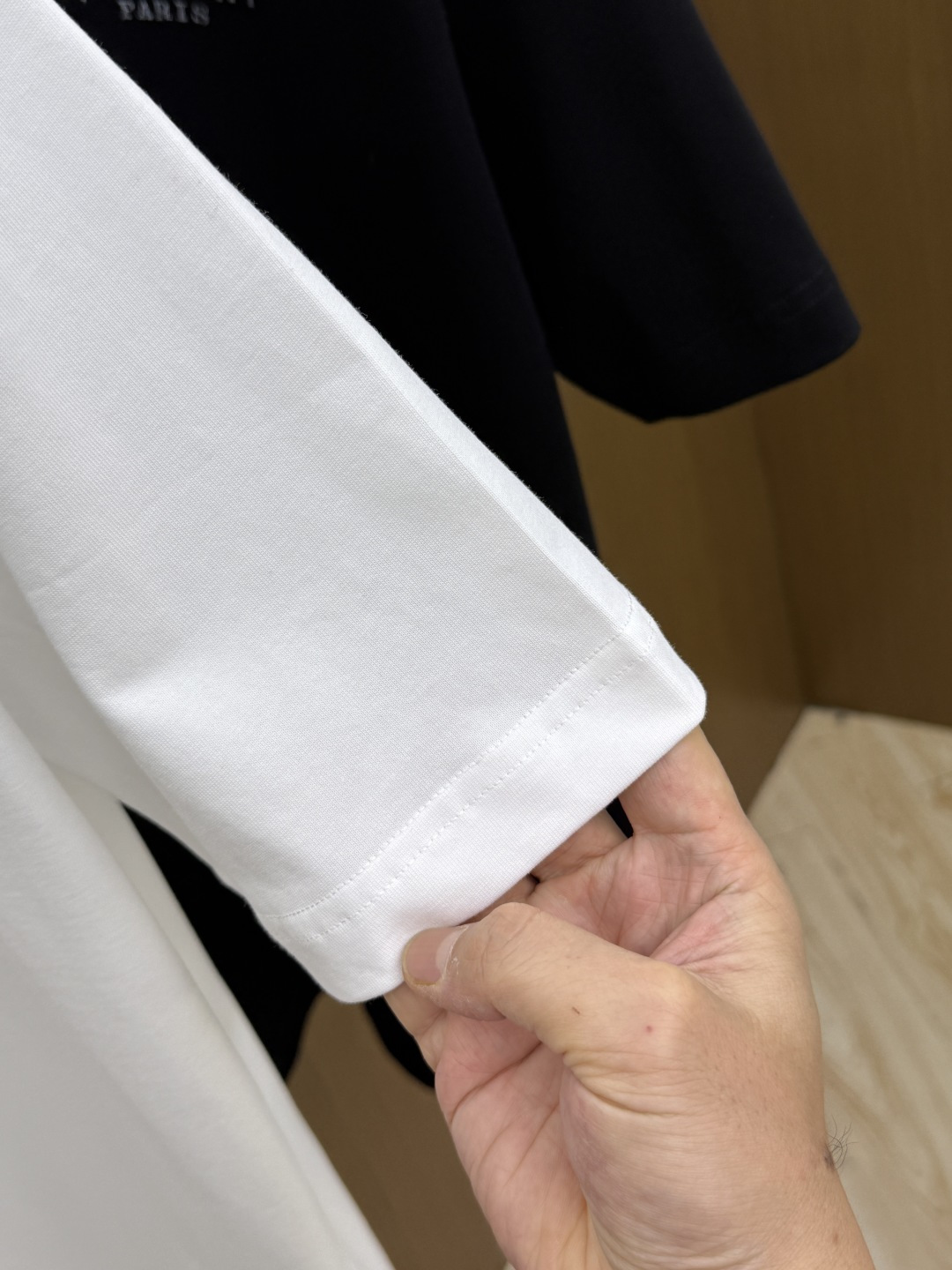 早春 Gvc 🔥🔥高品质 2026春夏最新款经典短袖T恤 经典标识图案logo时尚简约潮流短袖，最顶级的