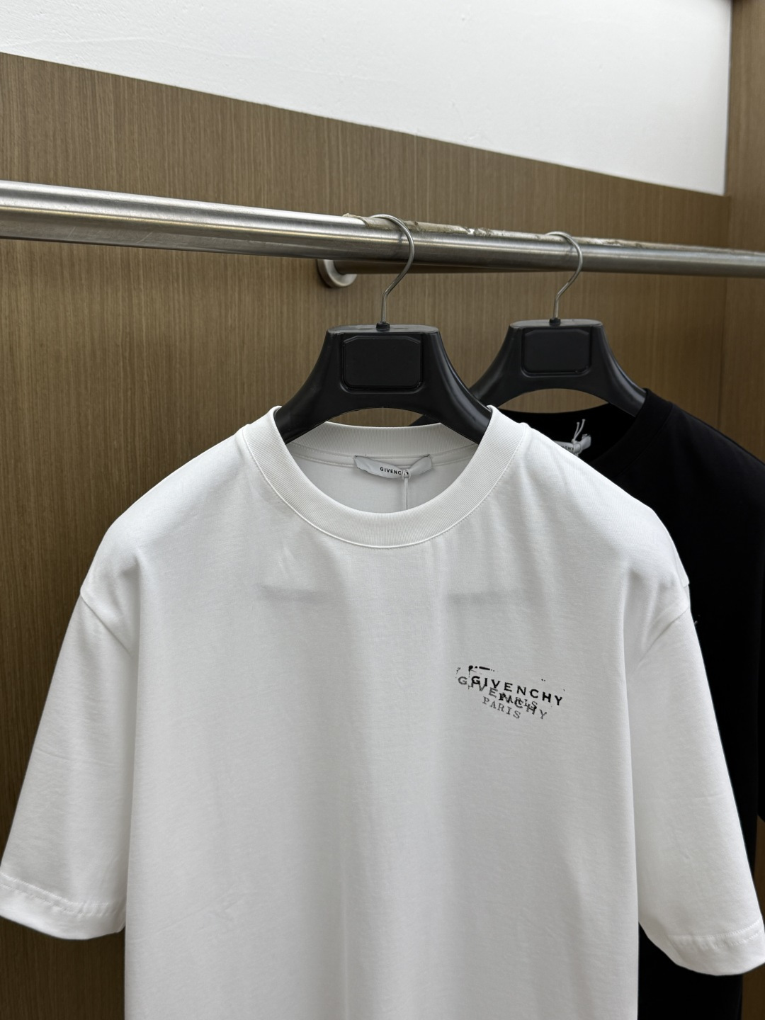 早春 Gvc 🔥🔥高品质 2026春夏最新款经典短袖T恤 经典标识图案logo时尚简约潮流短袖，最顶级的