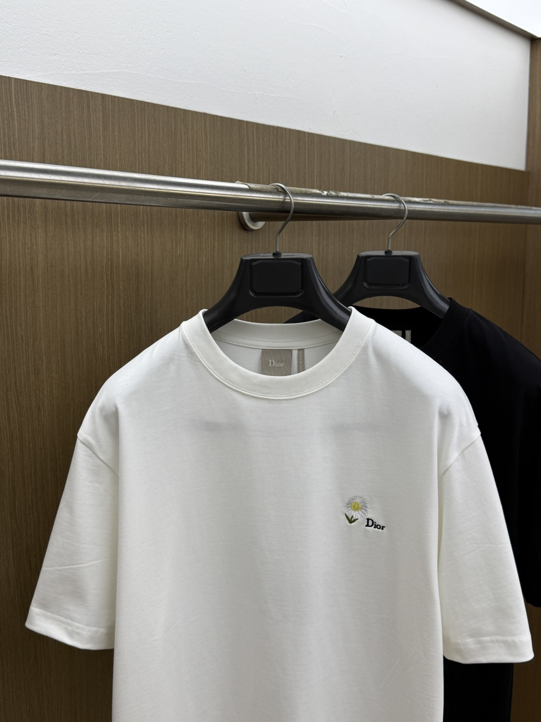 早春 CD 🔥🔥高品质 2026春夏最新款经典短袖T恤 经典标识图案logo时尚简约潮流短袖，最顶级的品